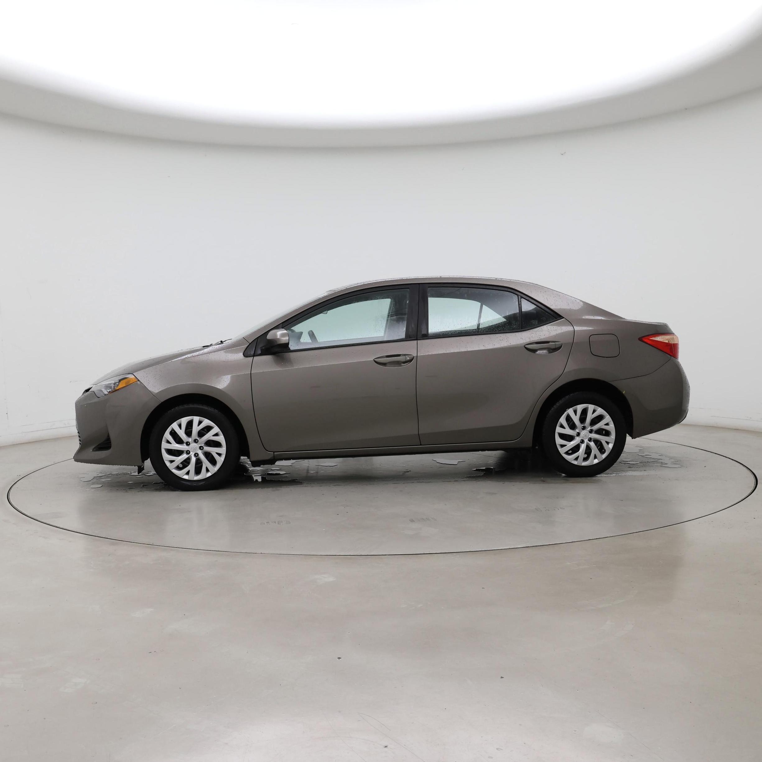 Thumbnail: 2019 Toyota Corolla - 3