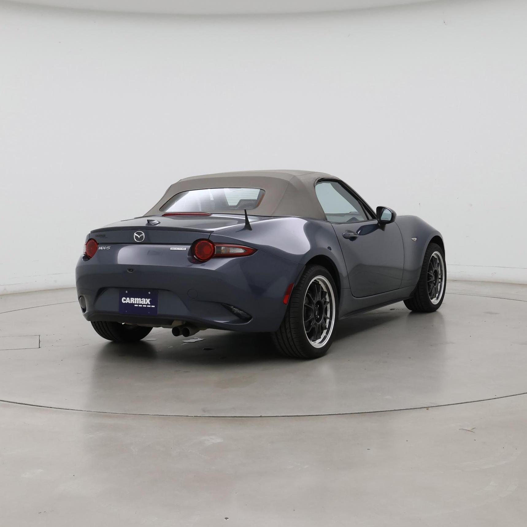 Thumbnail: 2021 Mazda MX-5 Miata - 8
