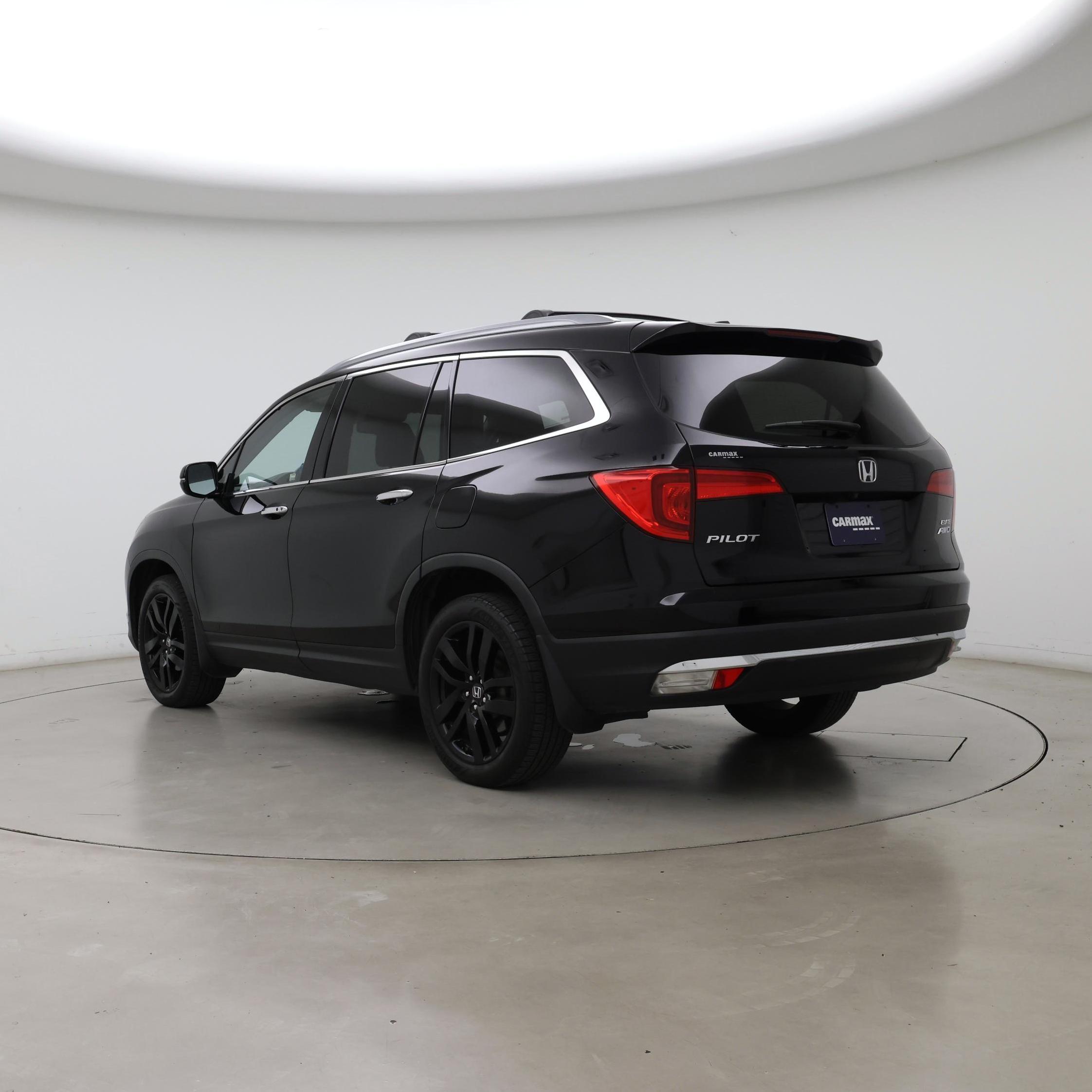 Thumbnail: 2017 Honda Pilot - 2