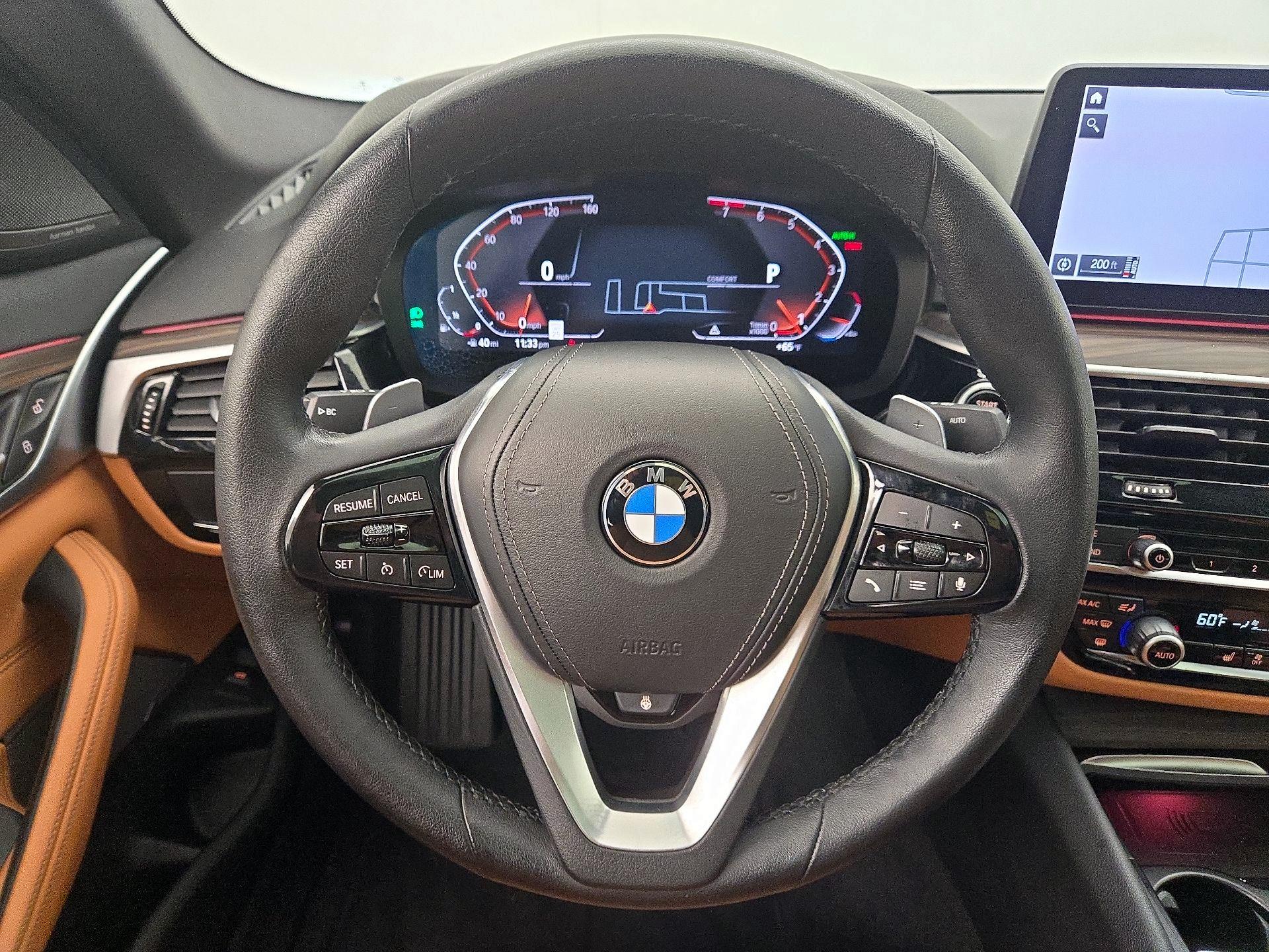 Thumbnail: 2023 BMW 5 Series - 10