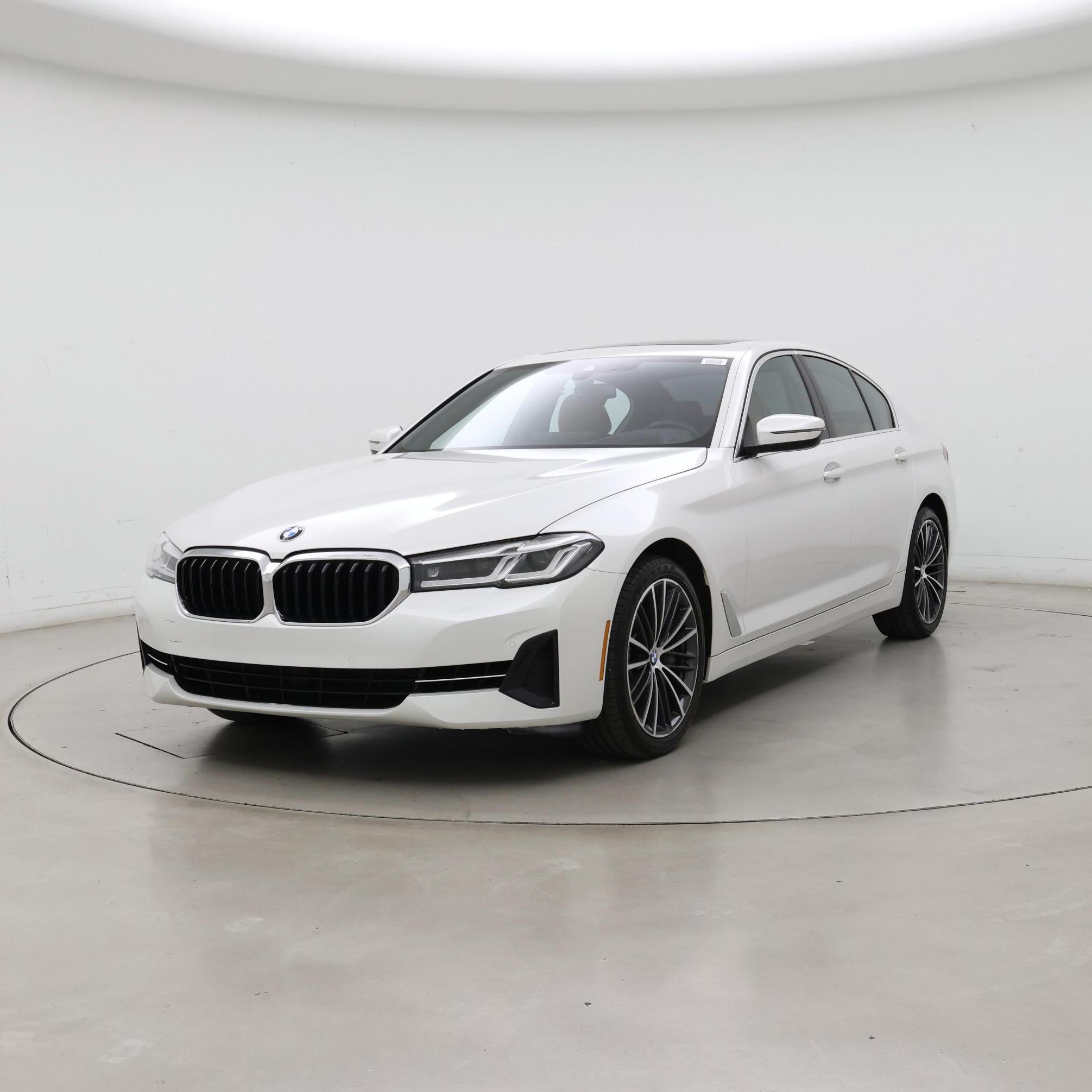 Thumbnail: 2023 BMW 5 Series - 4
