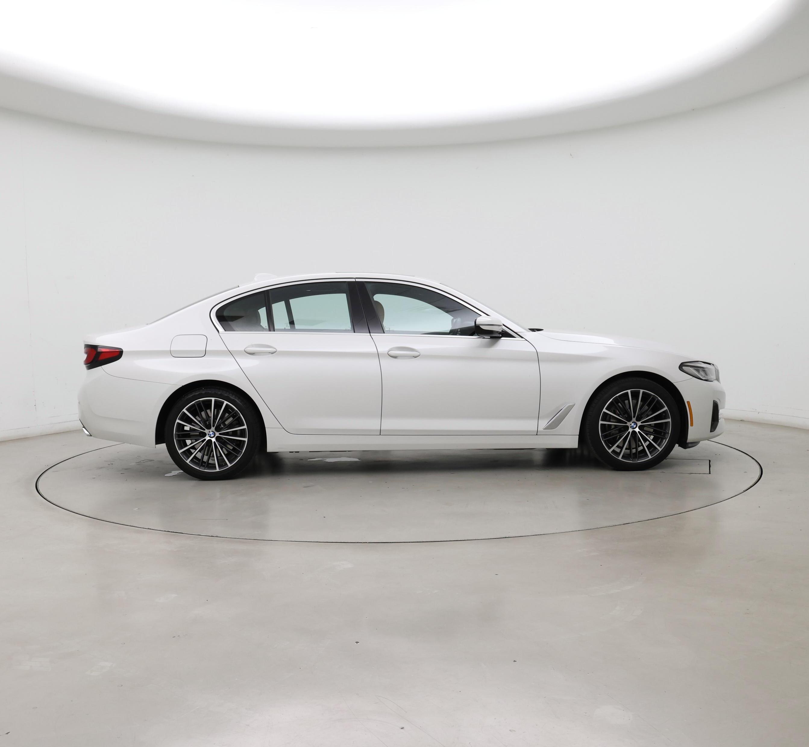 Thumbnail: 2023 BMW 5 Series - 7
