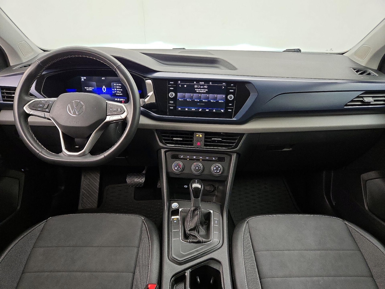 2022 Volkswagen Taos SE - Photo 10