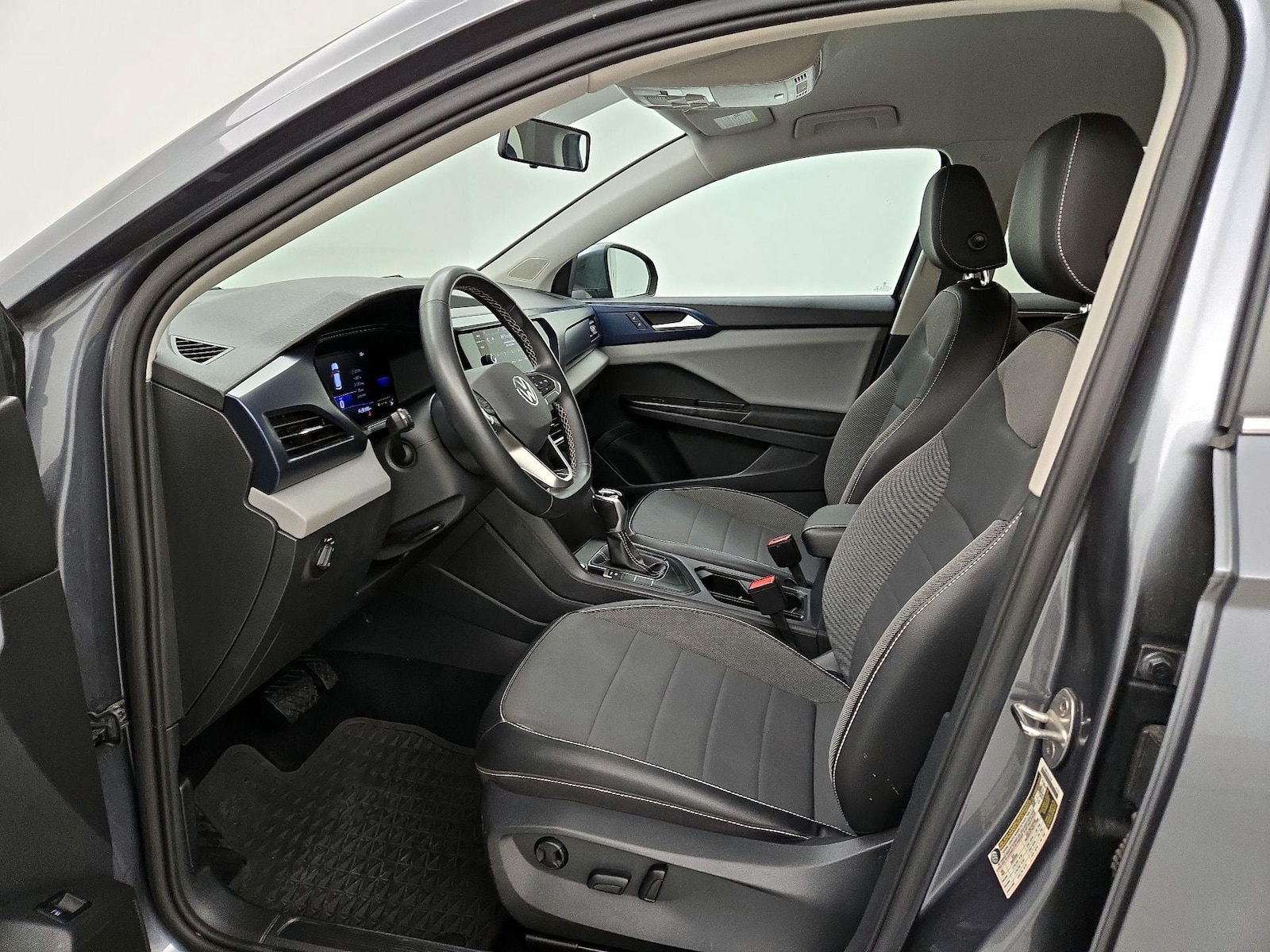 2022 Volkswagen Taos SE - Photo 12
