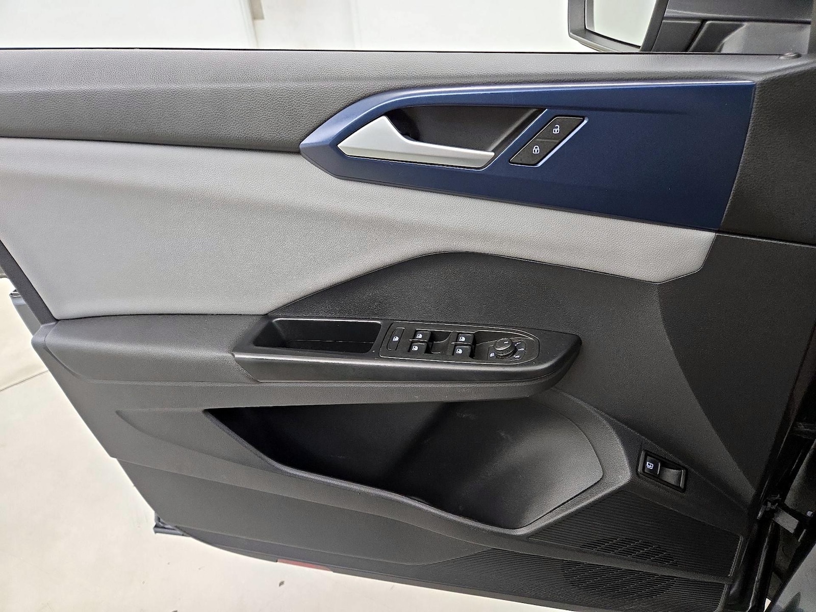 2022 Volkswagen Taos SE - Photo 13