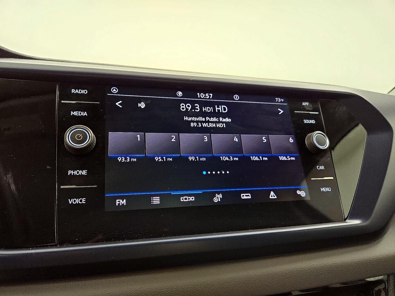 2022 Volkswagen Taos SE - Photo 16