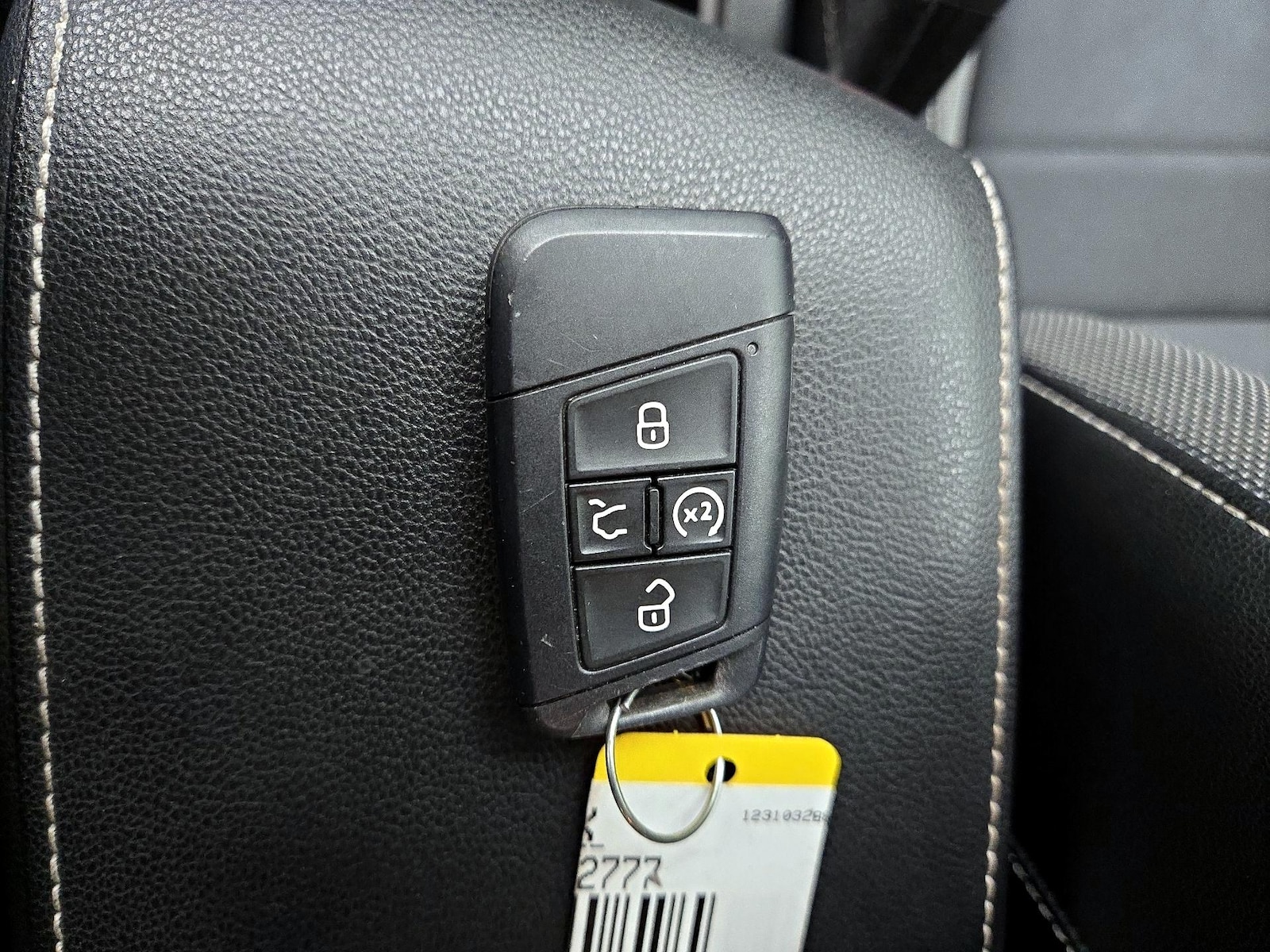 2022 Volkswagen Taos SE - Photo 23