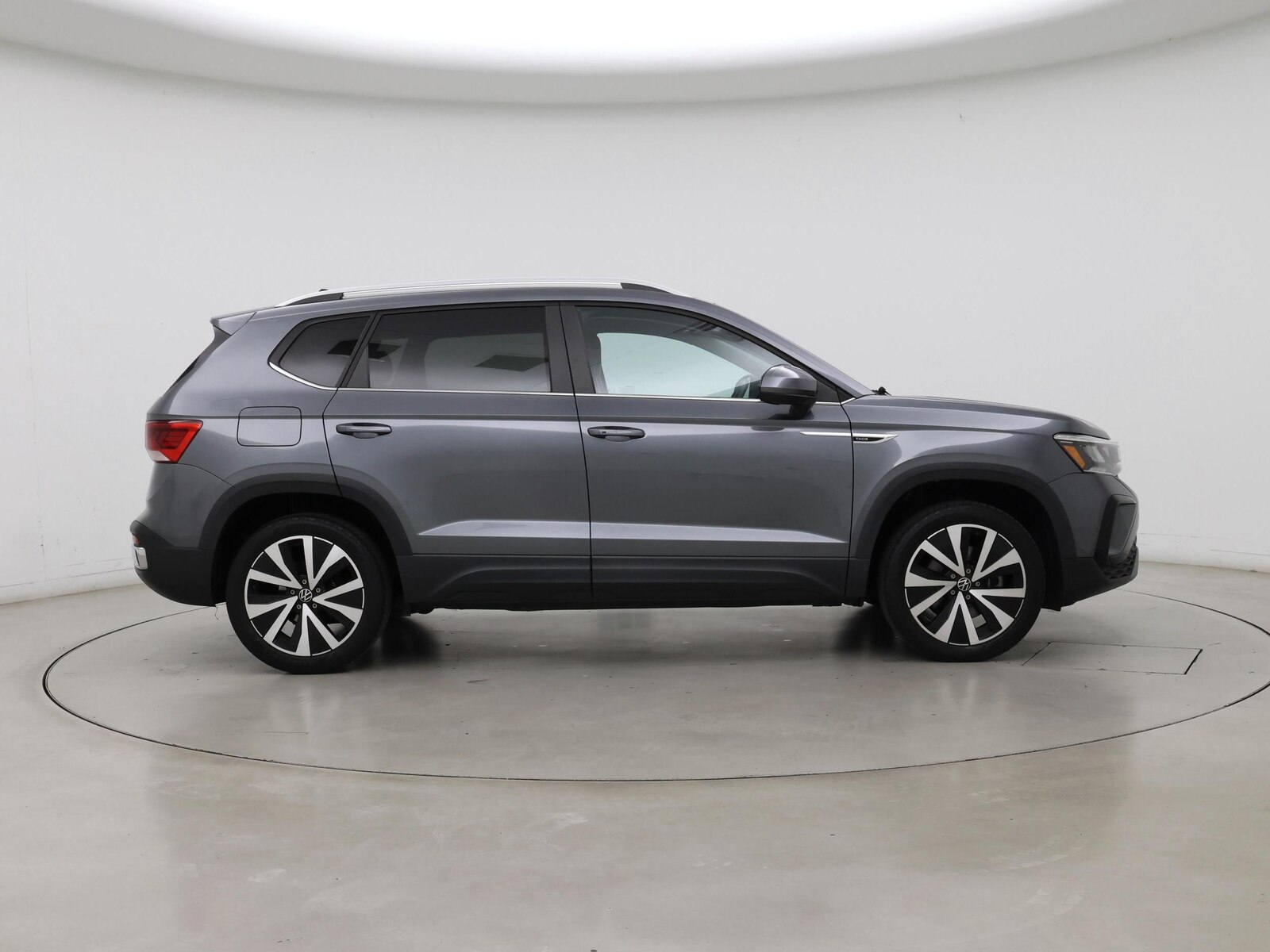 2022 Volkswagen Taos SE - Photo 8