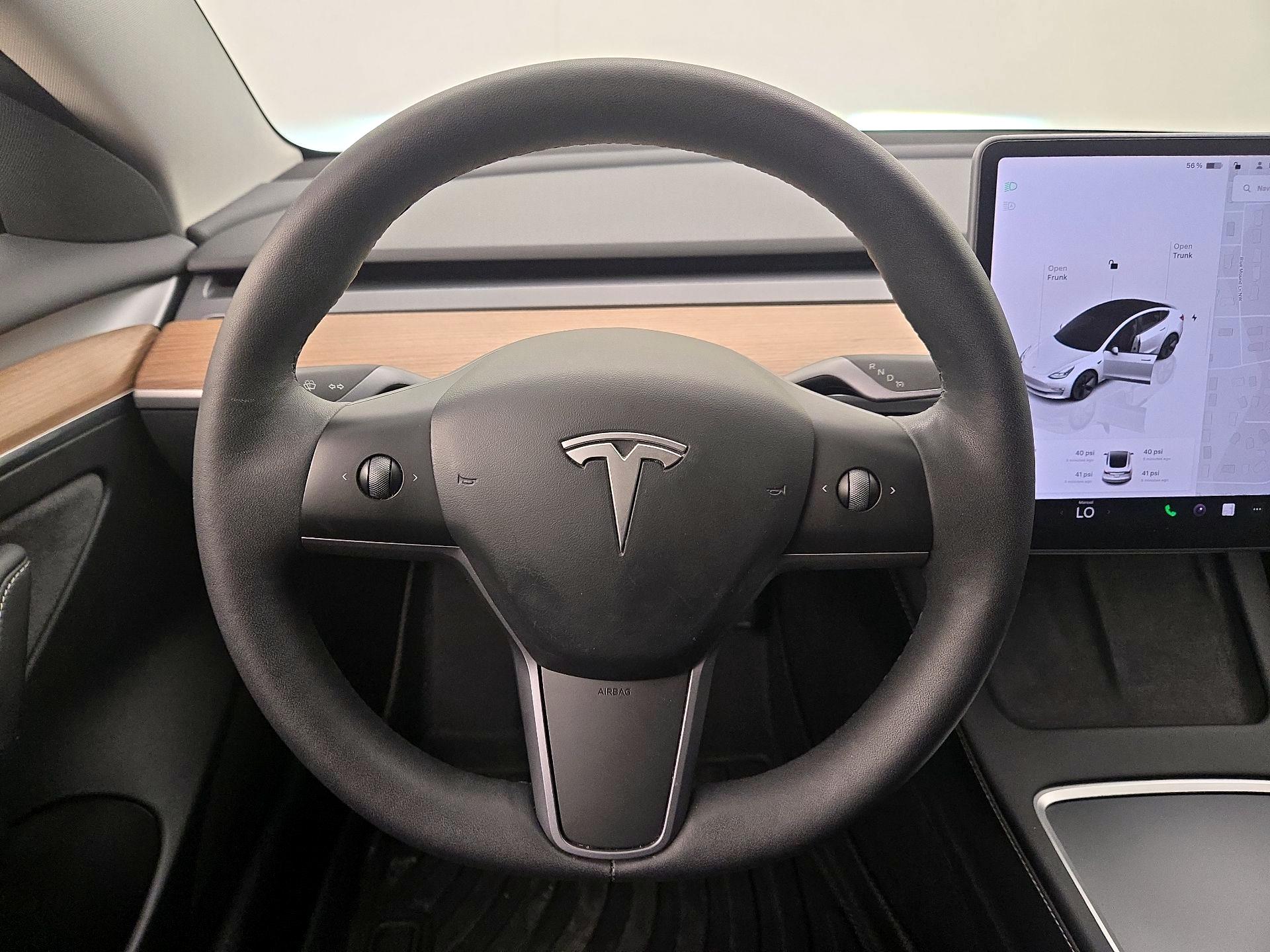 Thumbnail: 2023 Tesla Model 3 - 10
