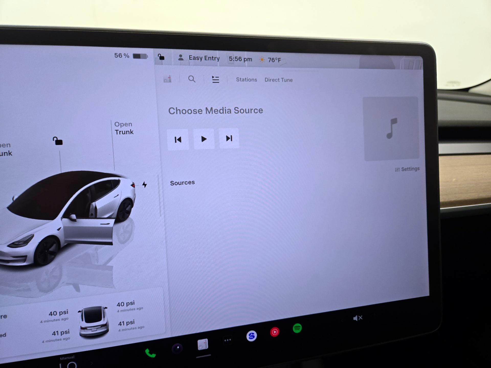 Thumbnail: 2023 Tesla Model 3 - 15