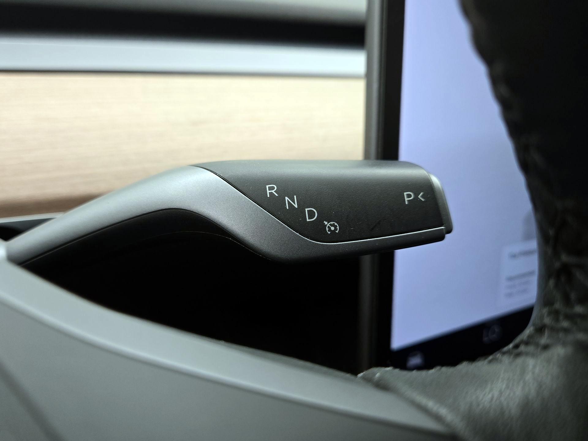 Thumbnail: 2023 Tesla Model 3 - 17