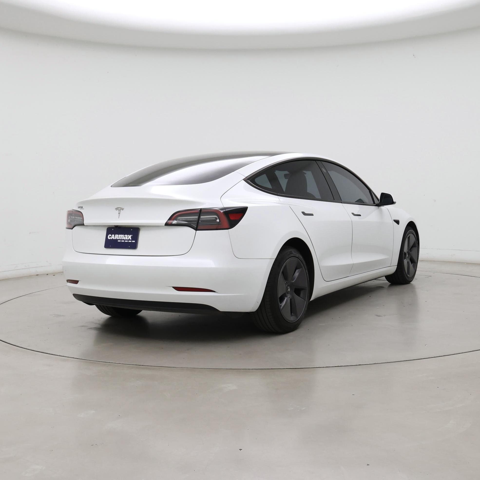 Thumbnail: 2023 Tesla Model 3 - 8