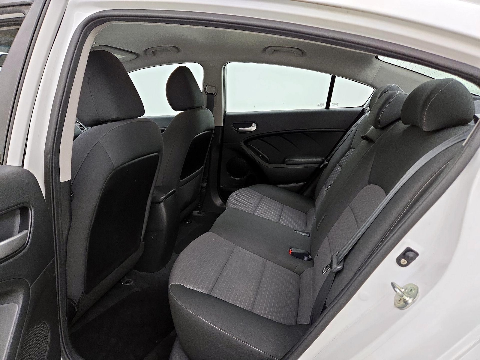 2018 Kia FORTE LX - Photo 20