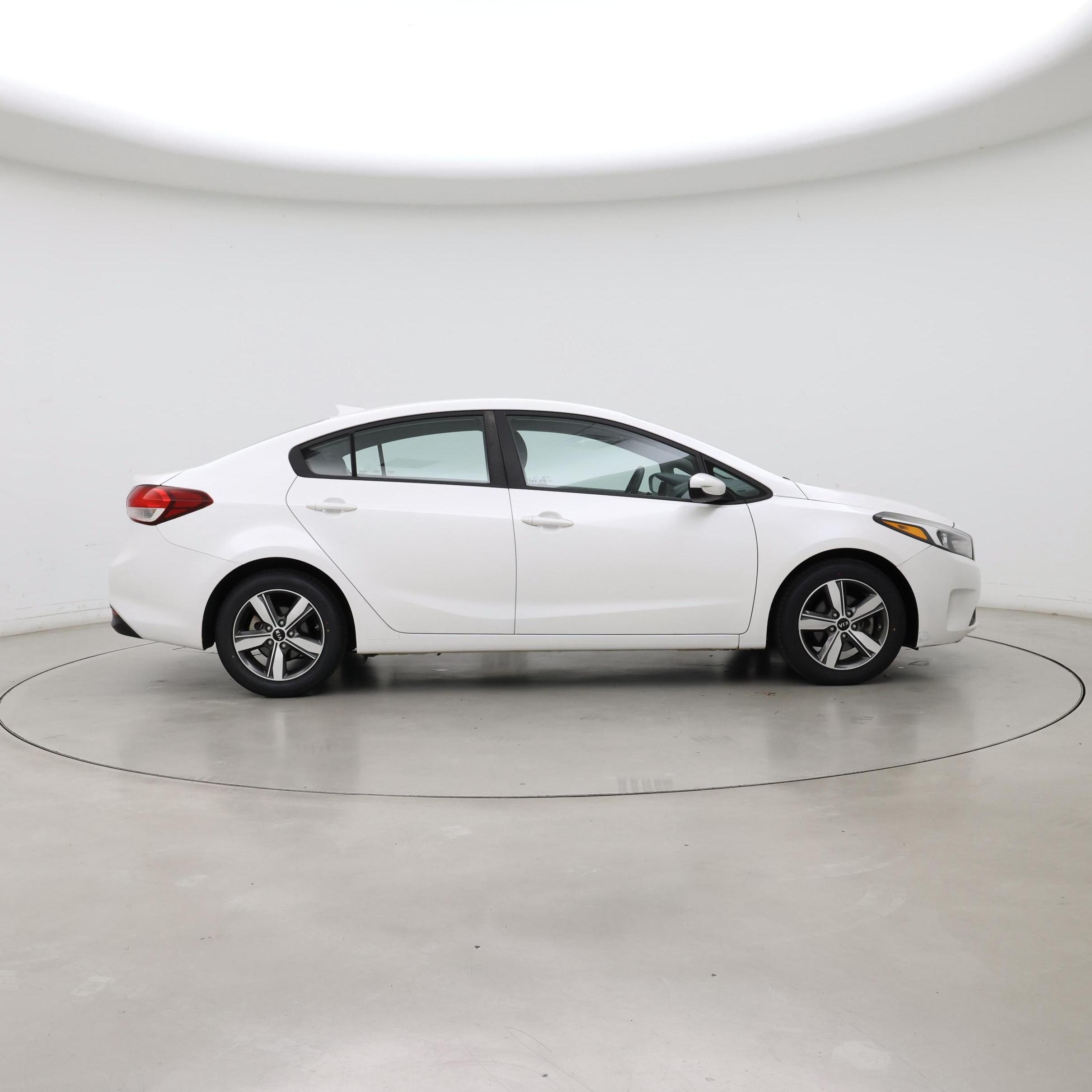 Thumbnail: 2018 Kia Forte - 7