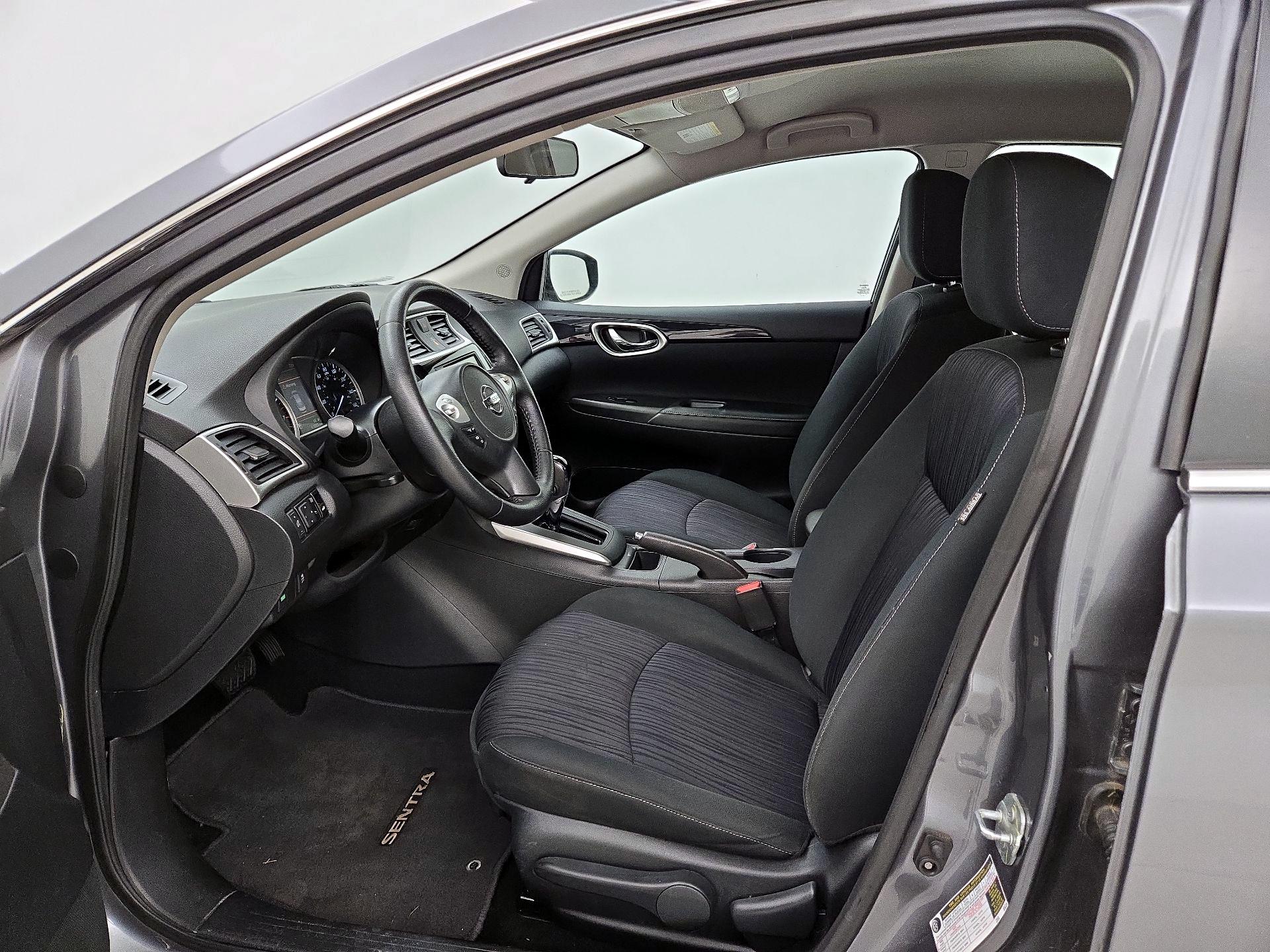 Thumbnail: 2019 Nissan Sentra - 11