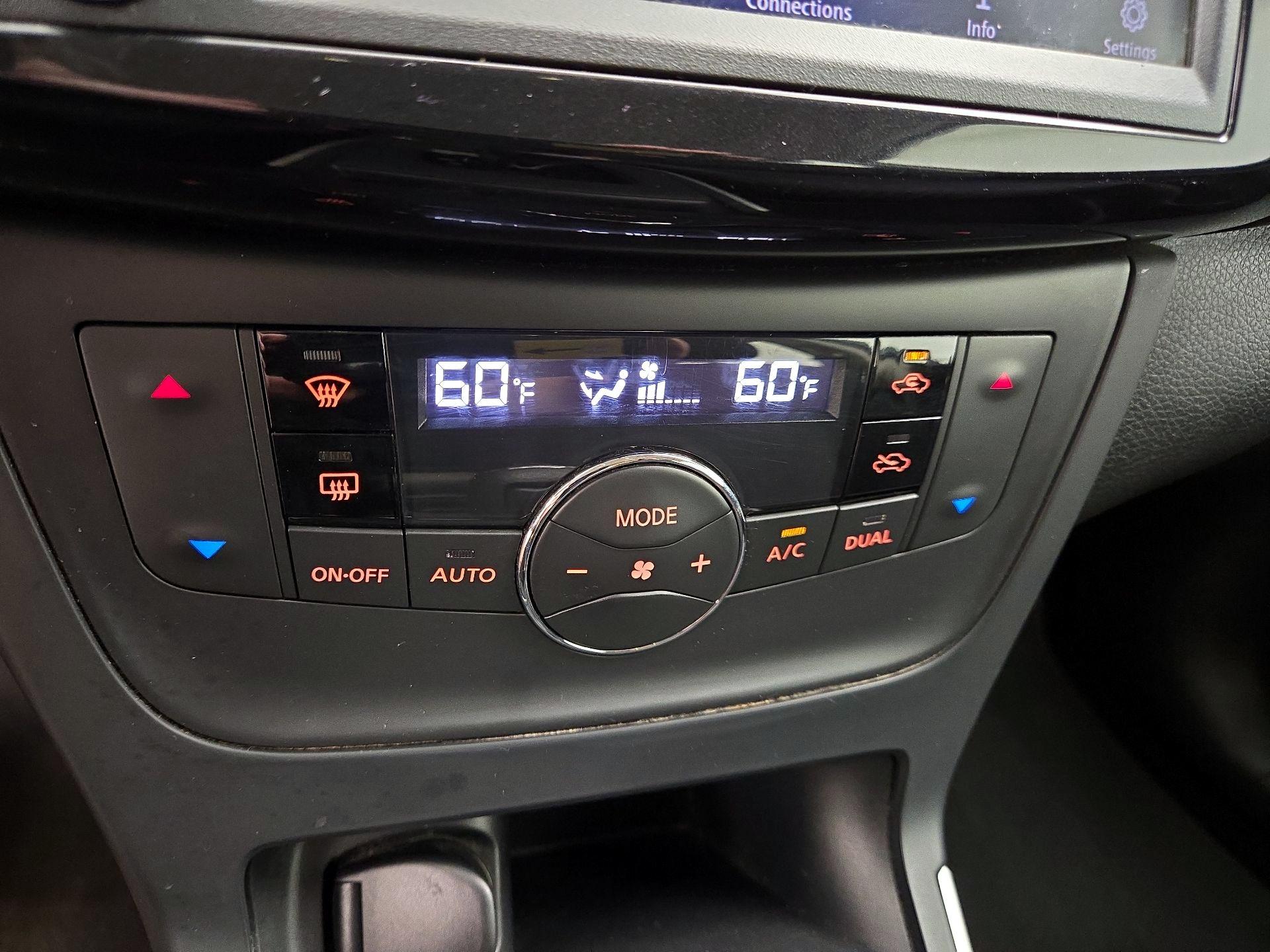 Thumbnail: 2019 Nissan Sentra - 16