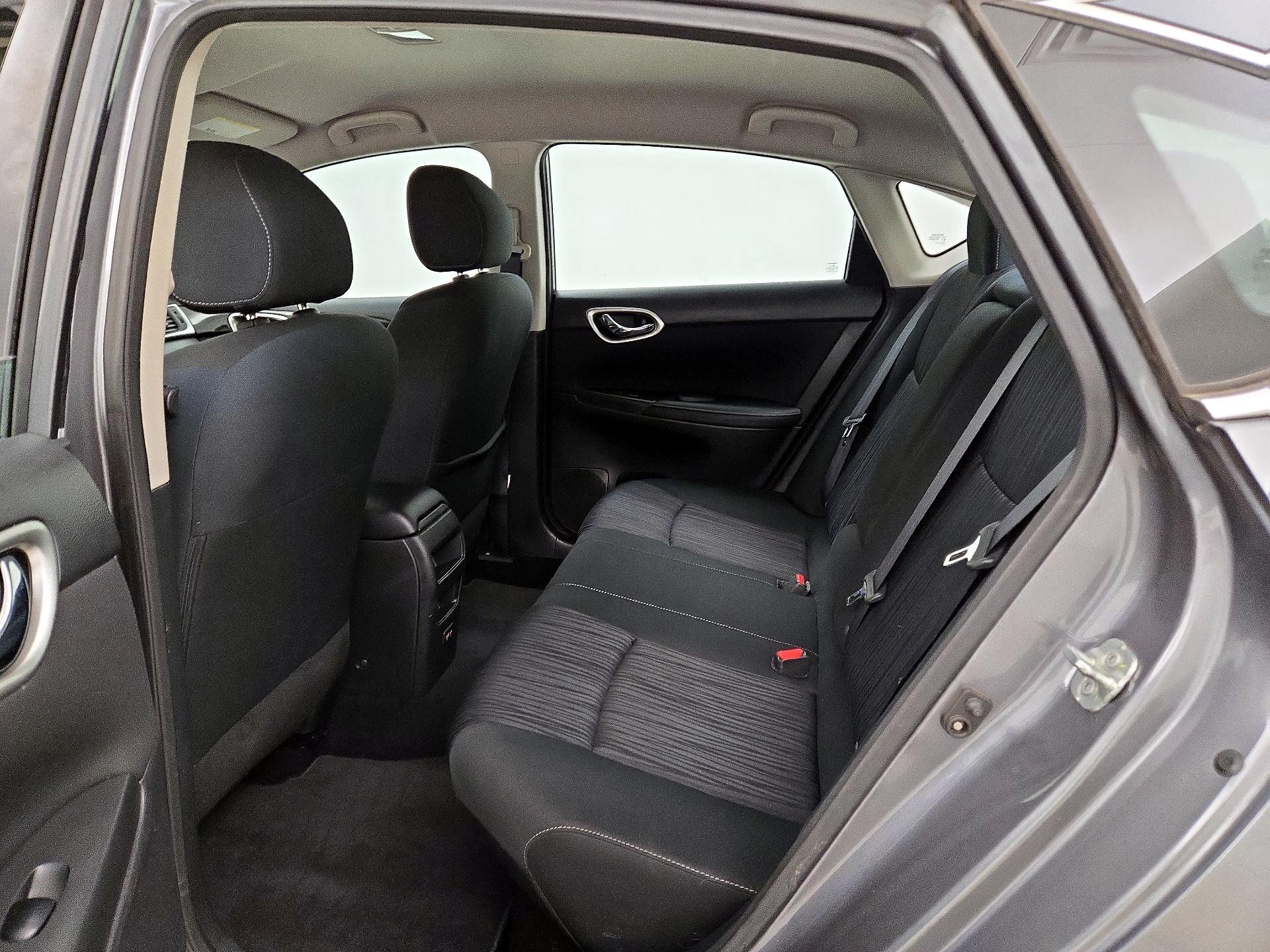 Thumbnail: 2019 Nissan Sentra - 19