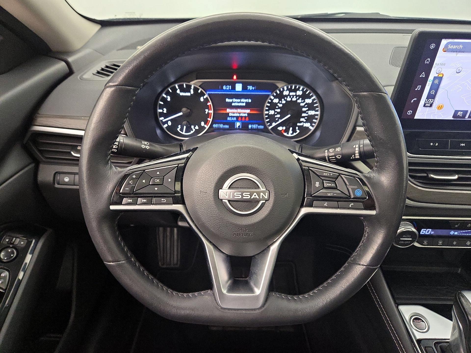 Thumbnail: 2023 Nissan Altima - 10