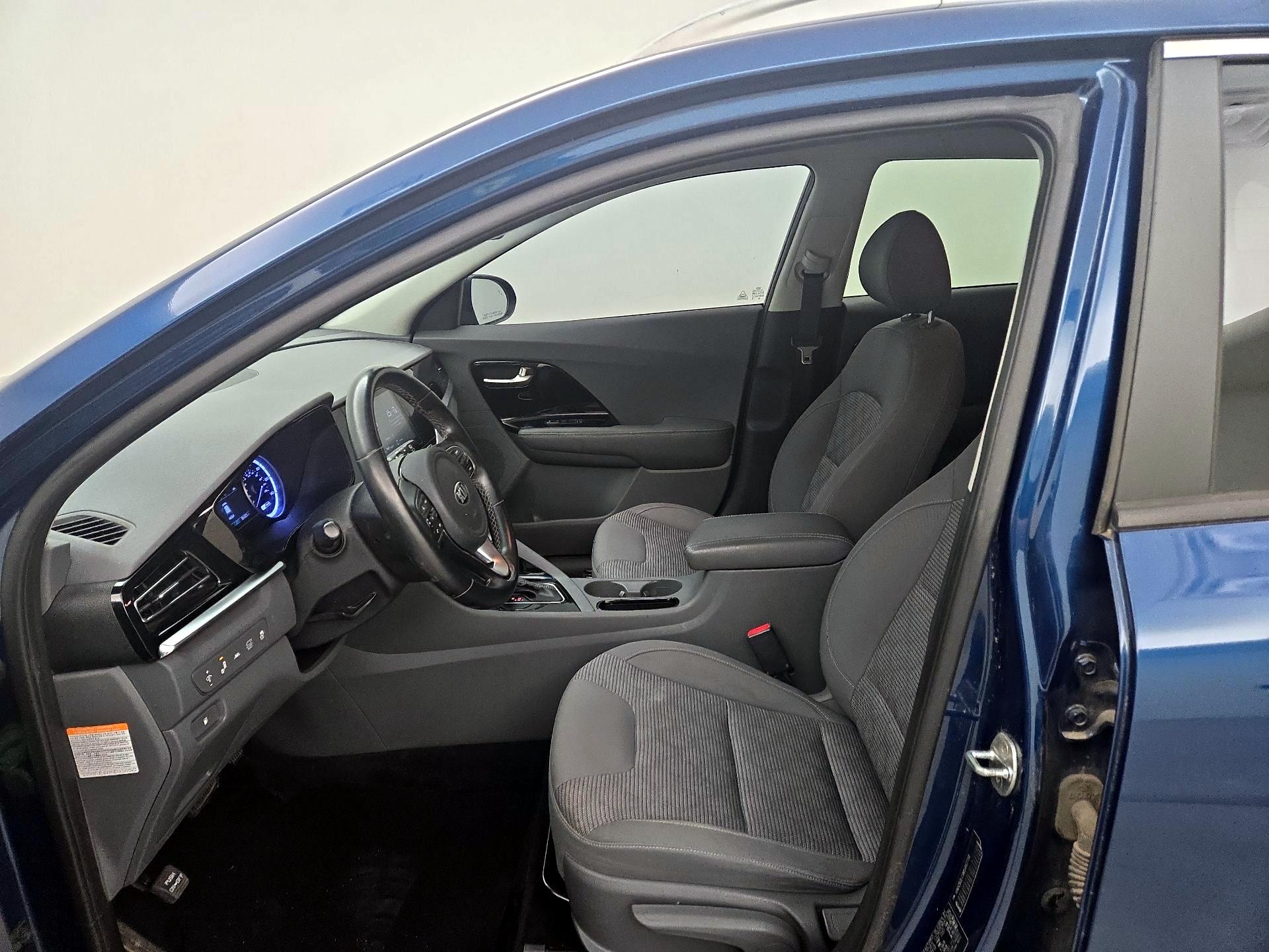 Thumbnail: 2021 Kia Niro - 11