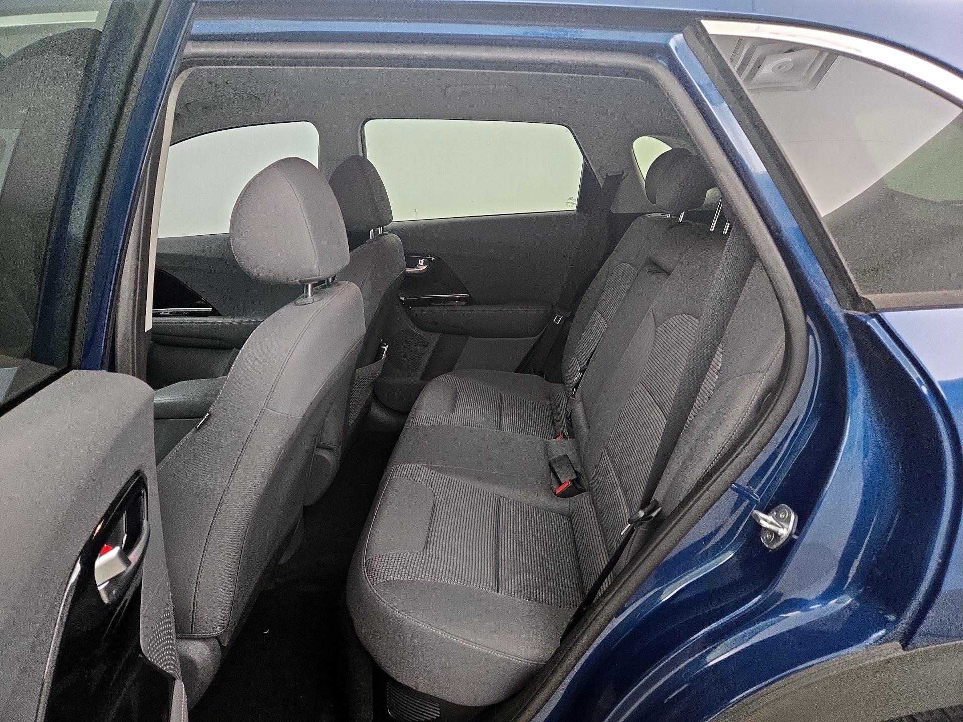 Thumbnail: 2021 Kia Niro - 19