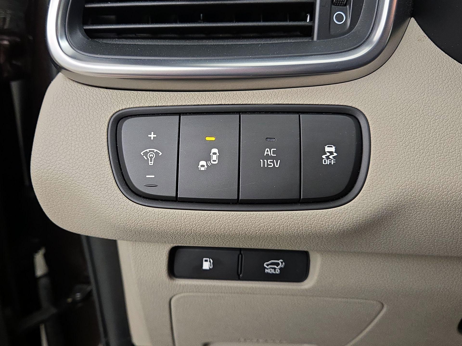 Thumbnail: 2017 Kia Sorento - 13