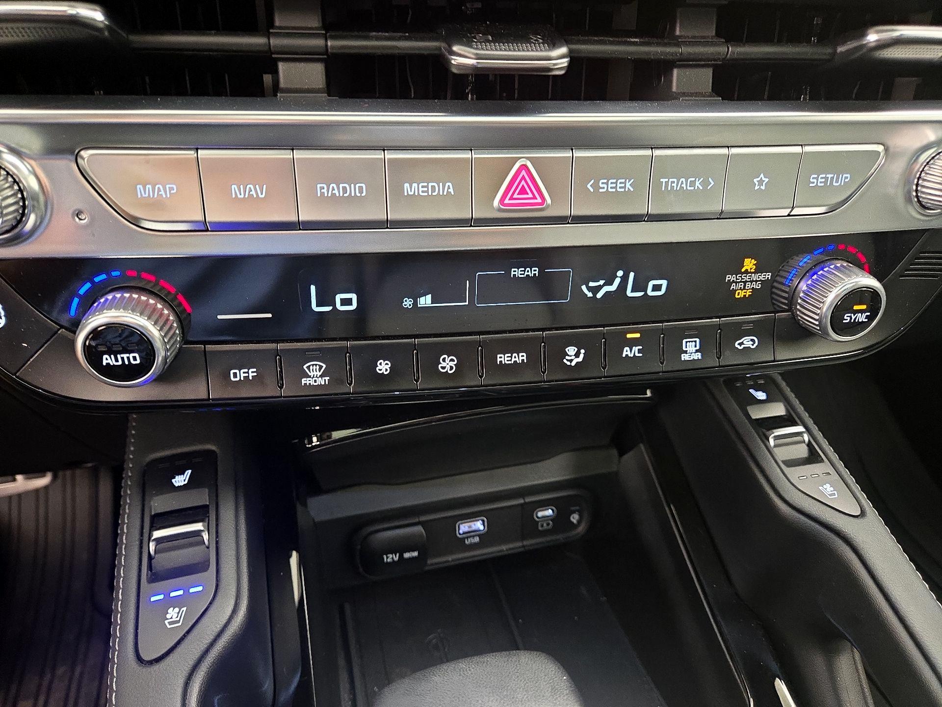 Thumbnail: 2023 Kia Telluride - 17