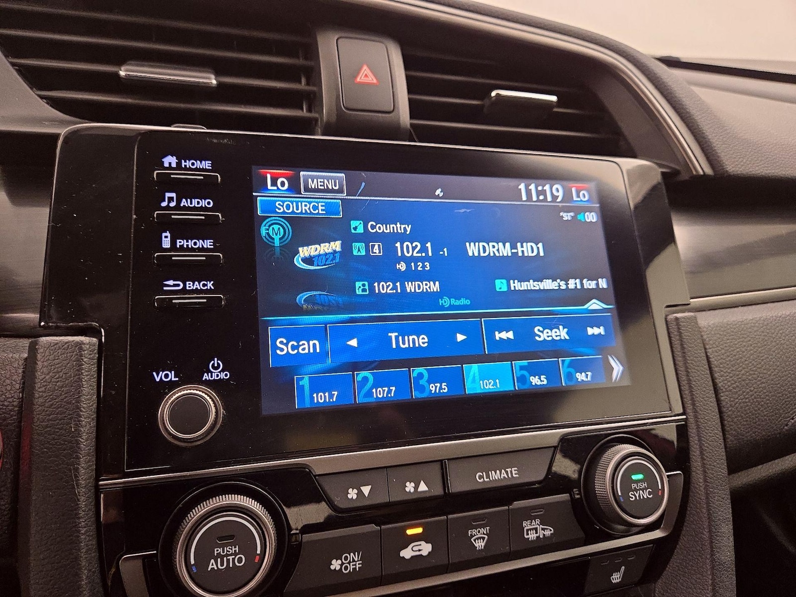 2021 Honda Civic Hatchback EX - Photo 16