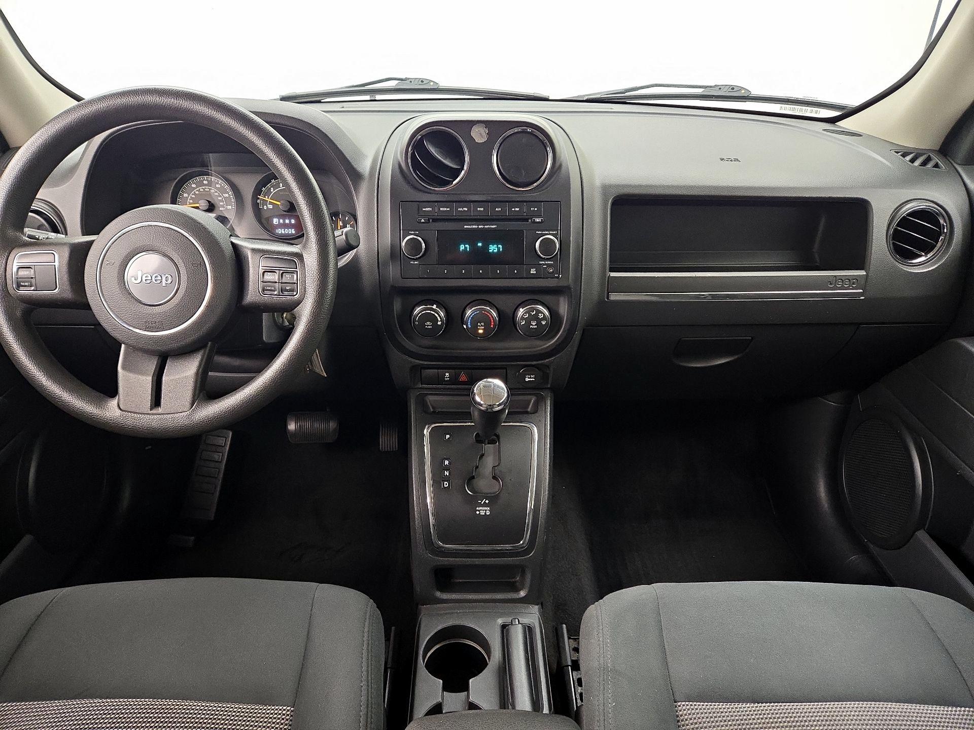Thumbnail: 2014 Jeep Patriot - 9