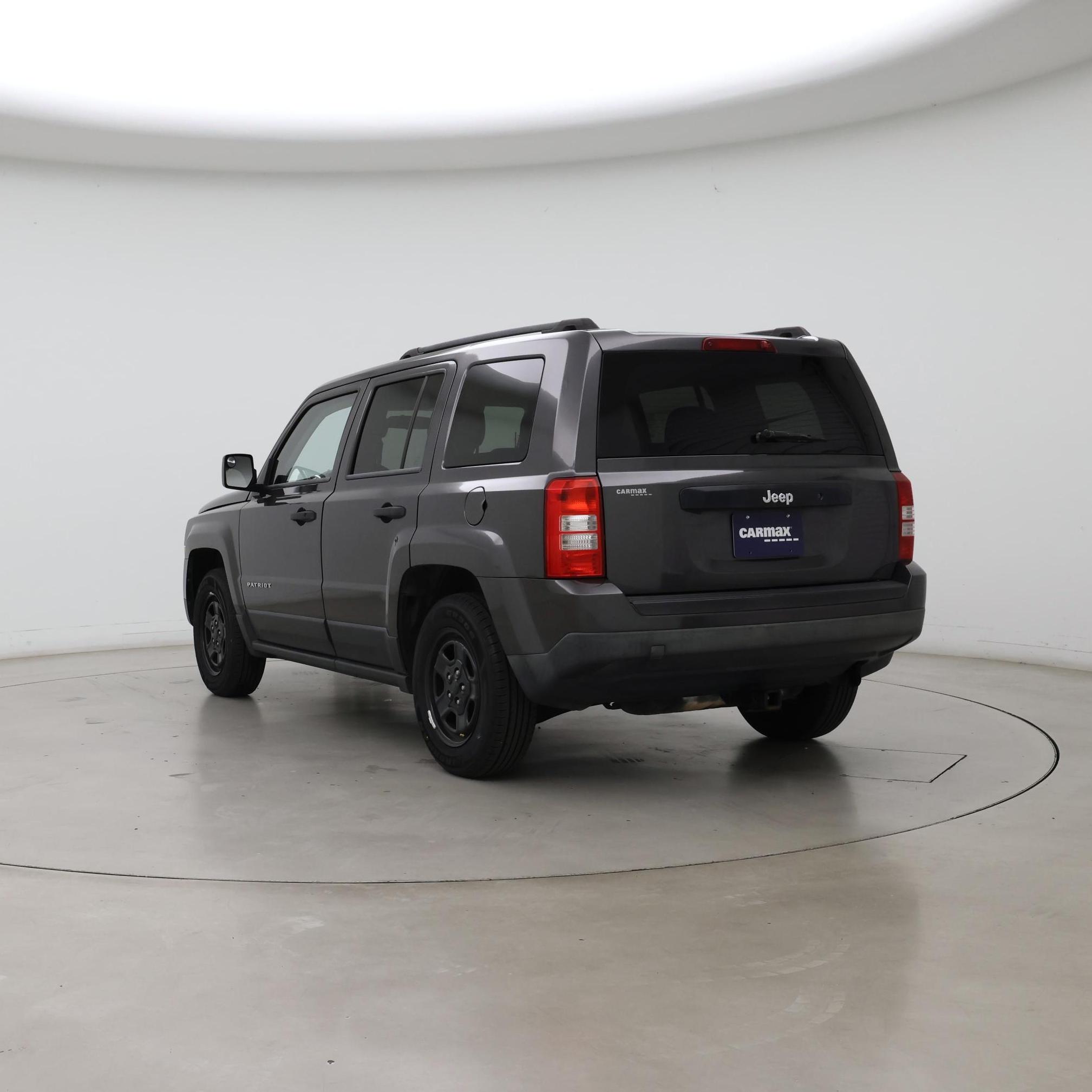 Thumbnail: 2014 Jeep Patriot - 2