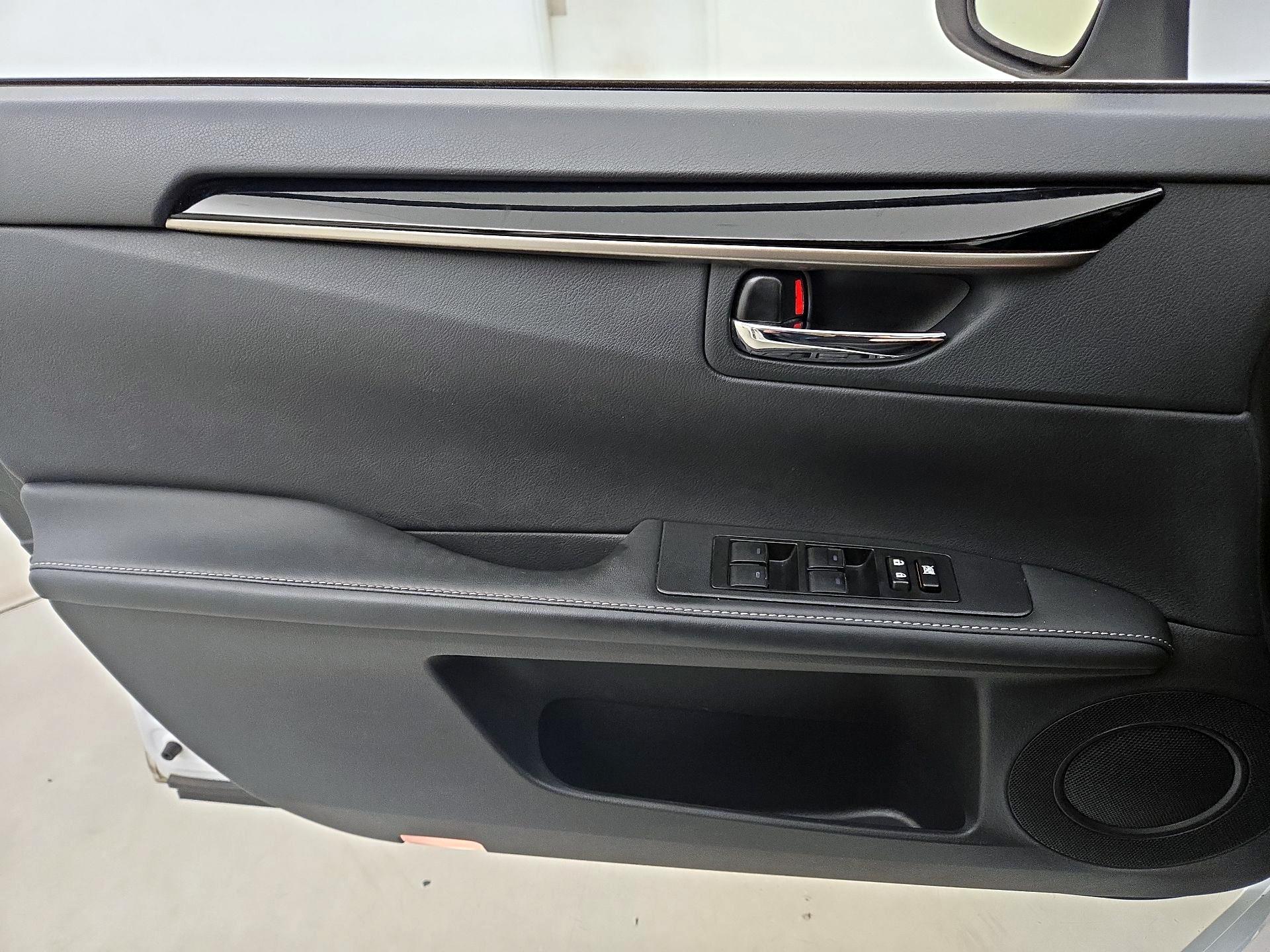 Thumbnail: 2014 Lexus ES - 12