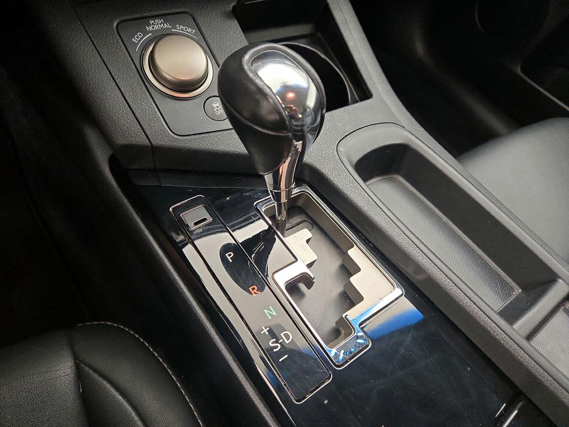 Thumbnail: 2014 Lexus ES - 16