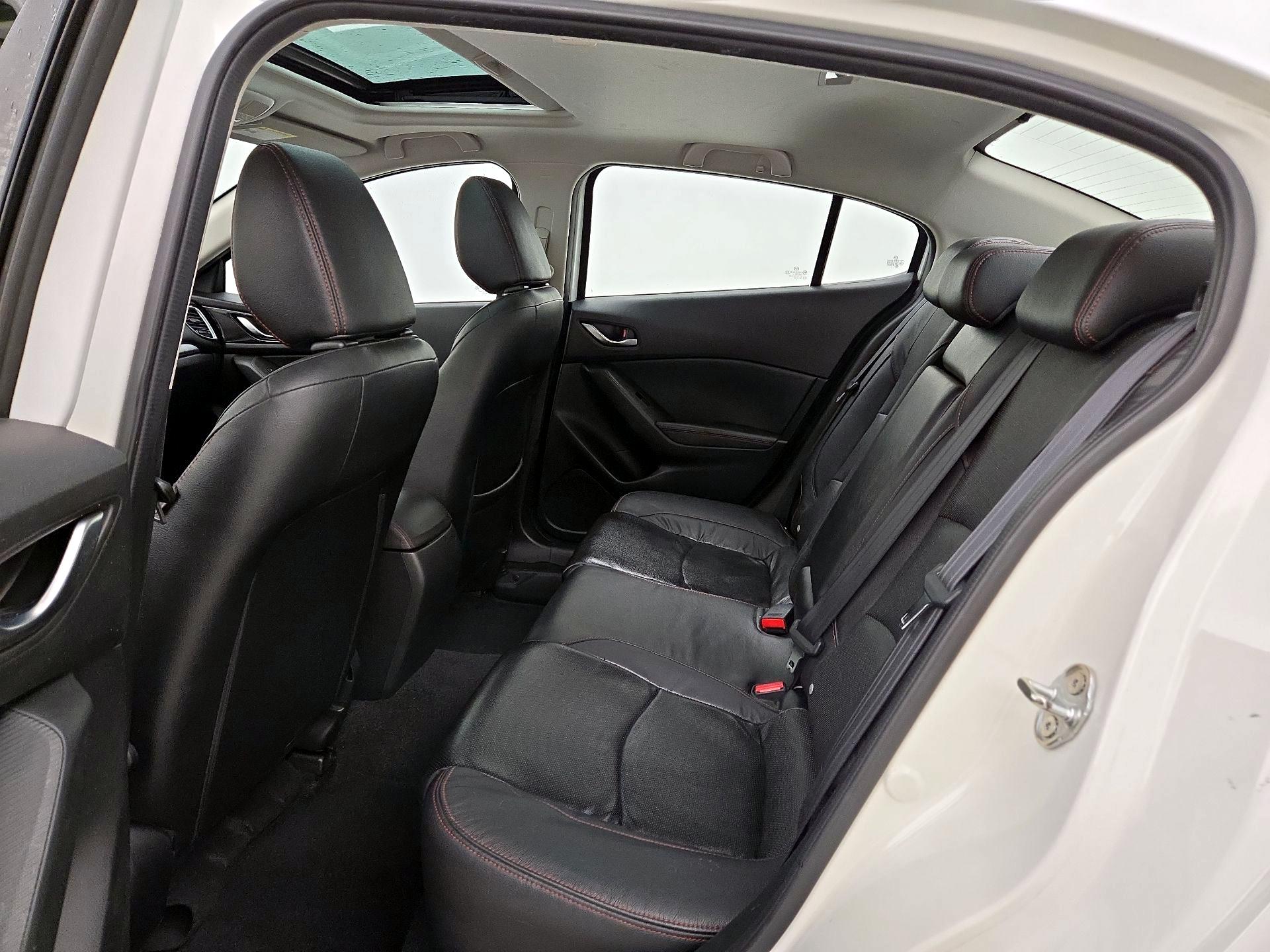 Thumbnail: 2016 Mazda Mazda3 - 20