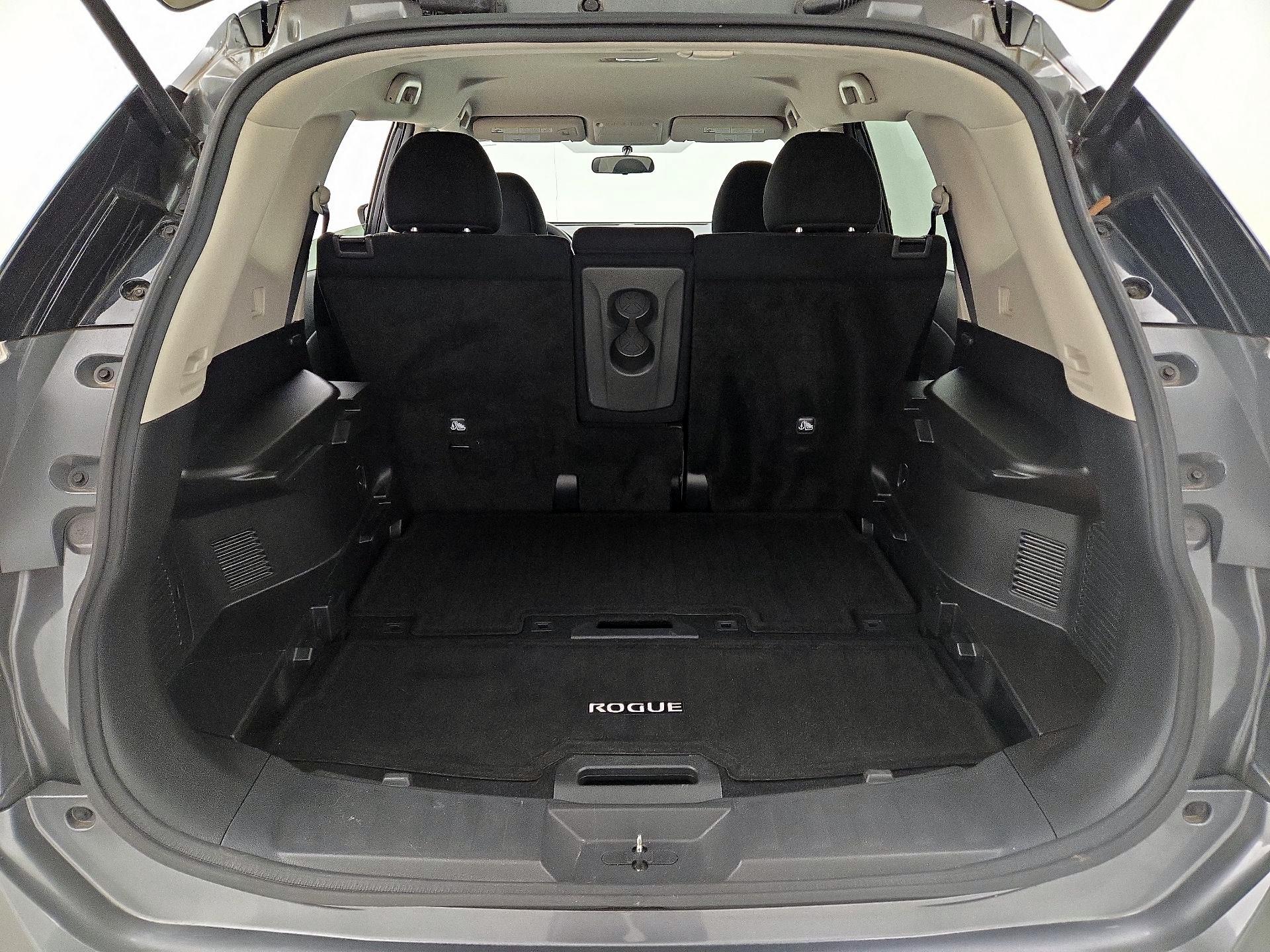 Thumbnail: 2015 Nissan Rogue - 20