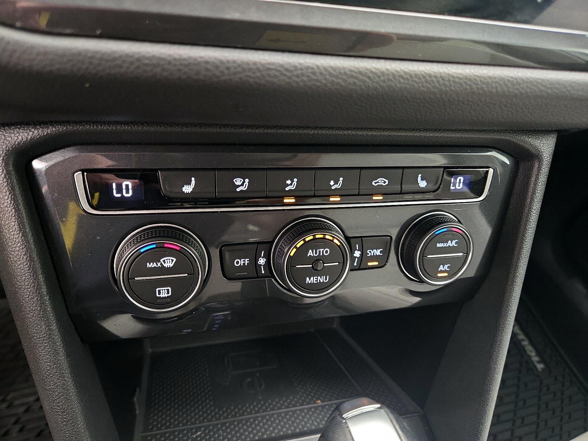 Thumbnail: 2020 Volkswagen Tiguan - 16