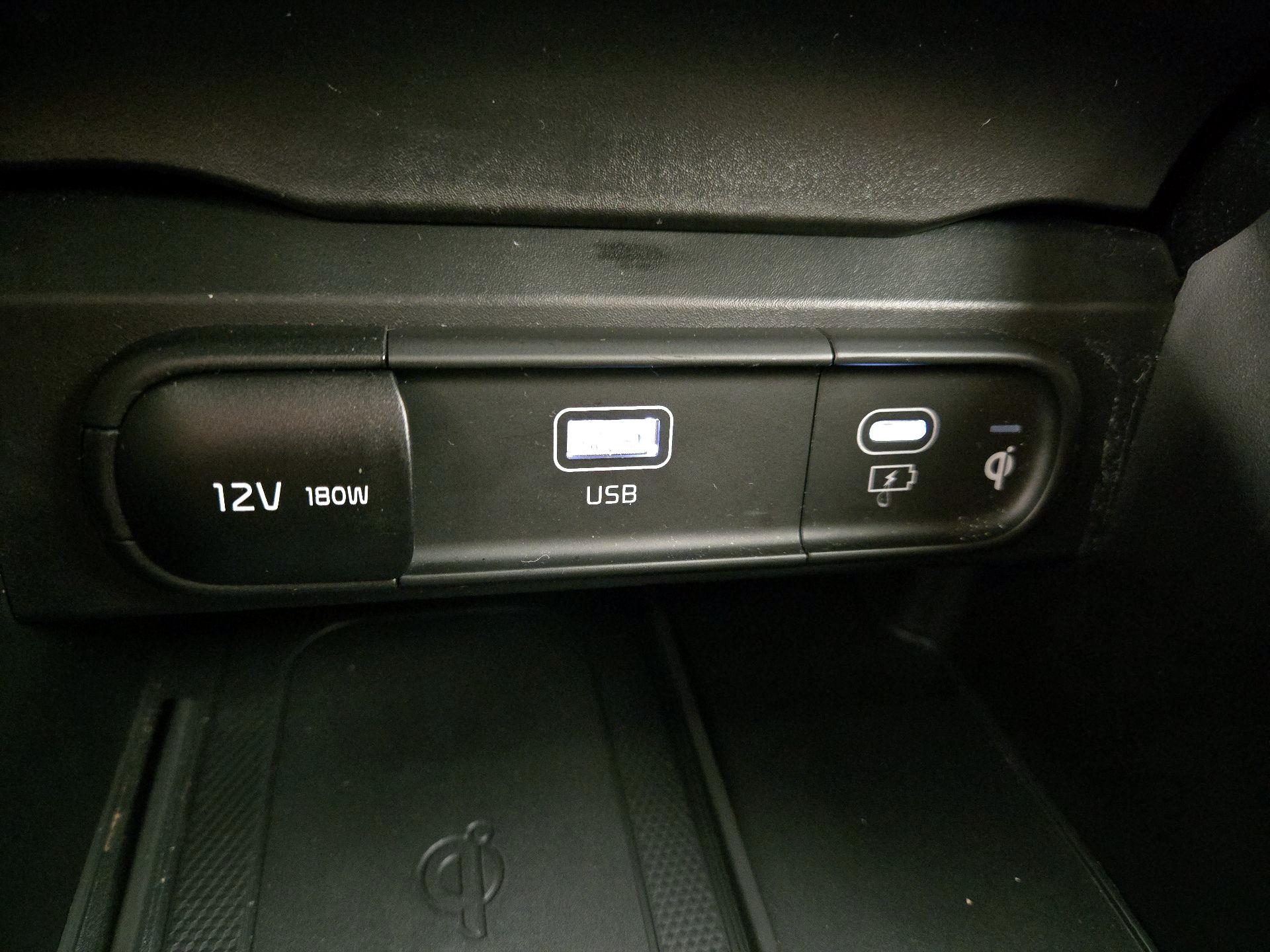 Thumbnail: 2024 Kia Telluride - 19