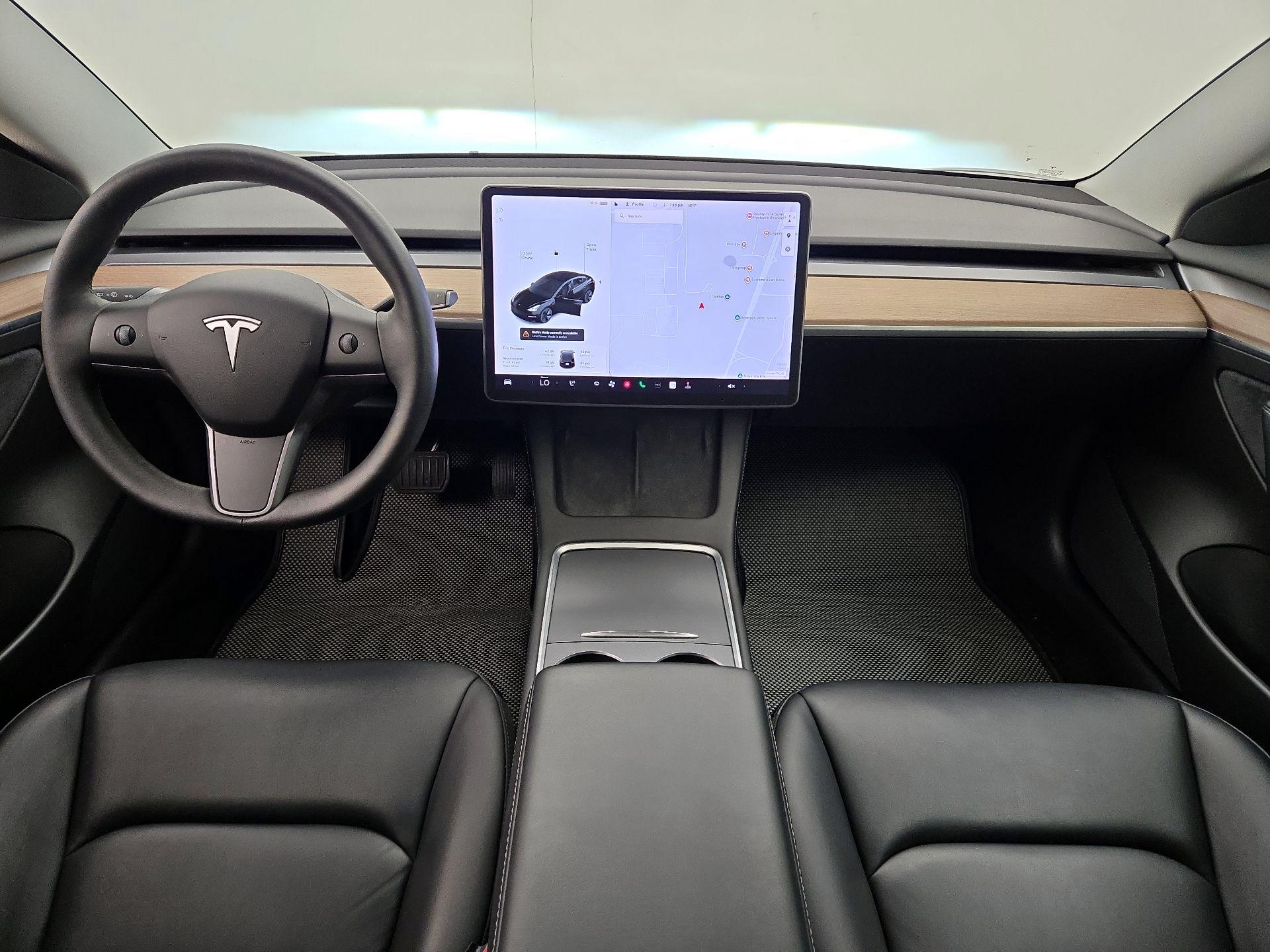 Thumbnail: 2022 Tesla Model 3 - 9