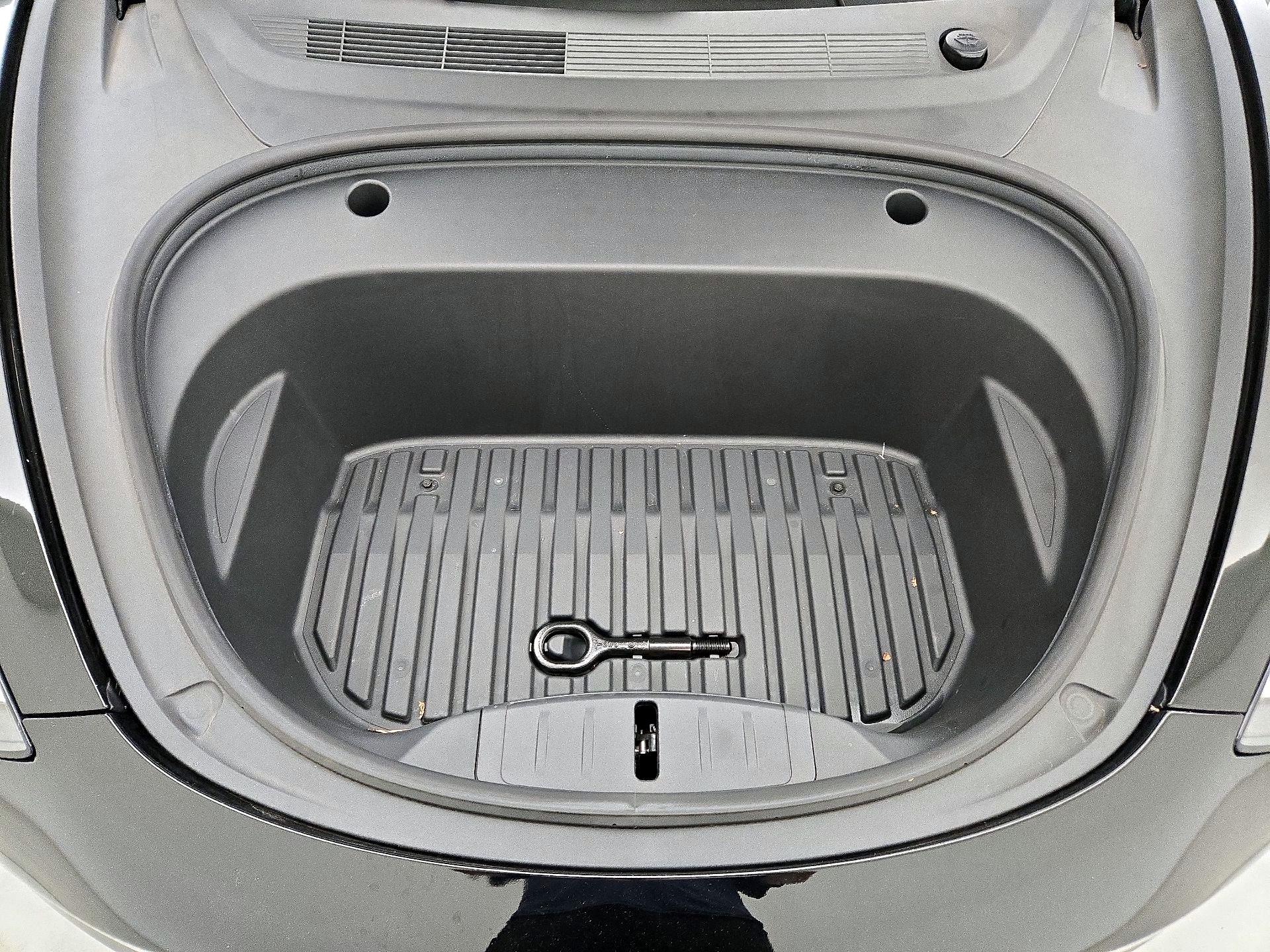 Thumbnail: 2022 Tesla Model 3 - 20