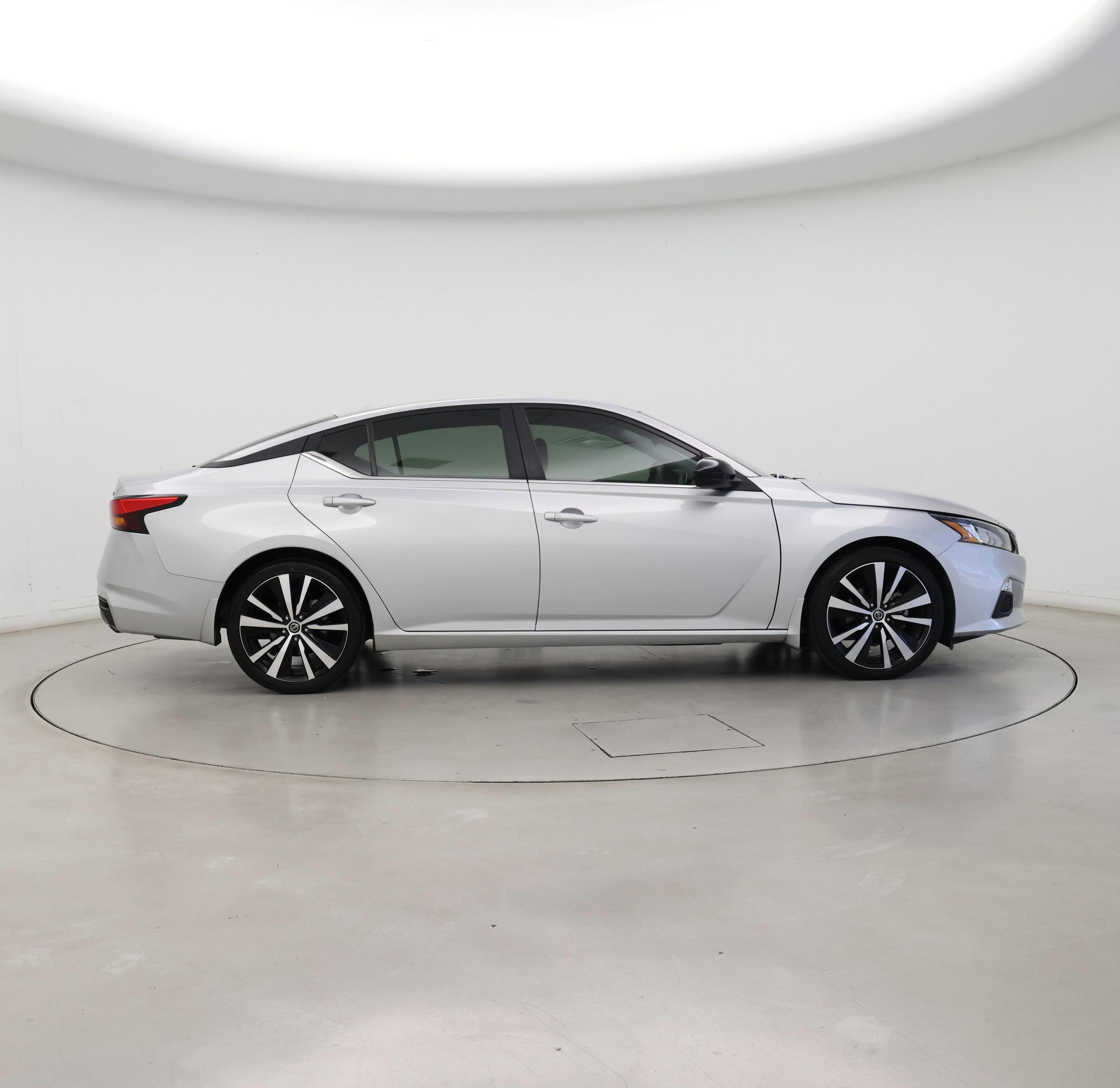 Thumbnail: 2021 Nissan Altima - 7