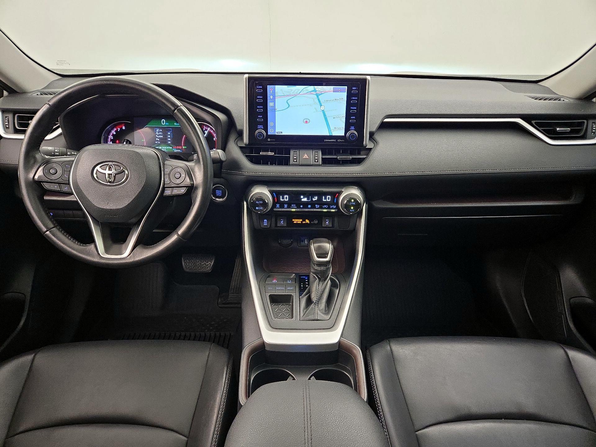 Thumbnail: 2019 Toyota RAV4 - 9