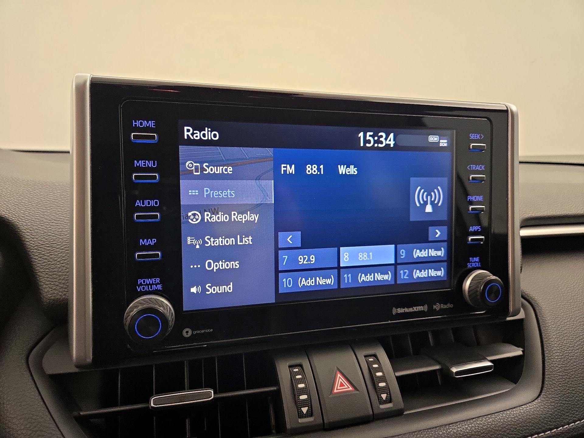 Thumbnail: 2019 Toyota RAV4 - 16