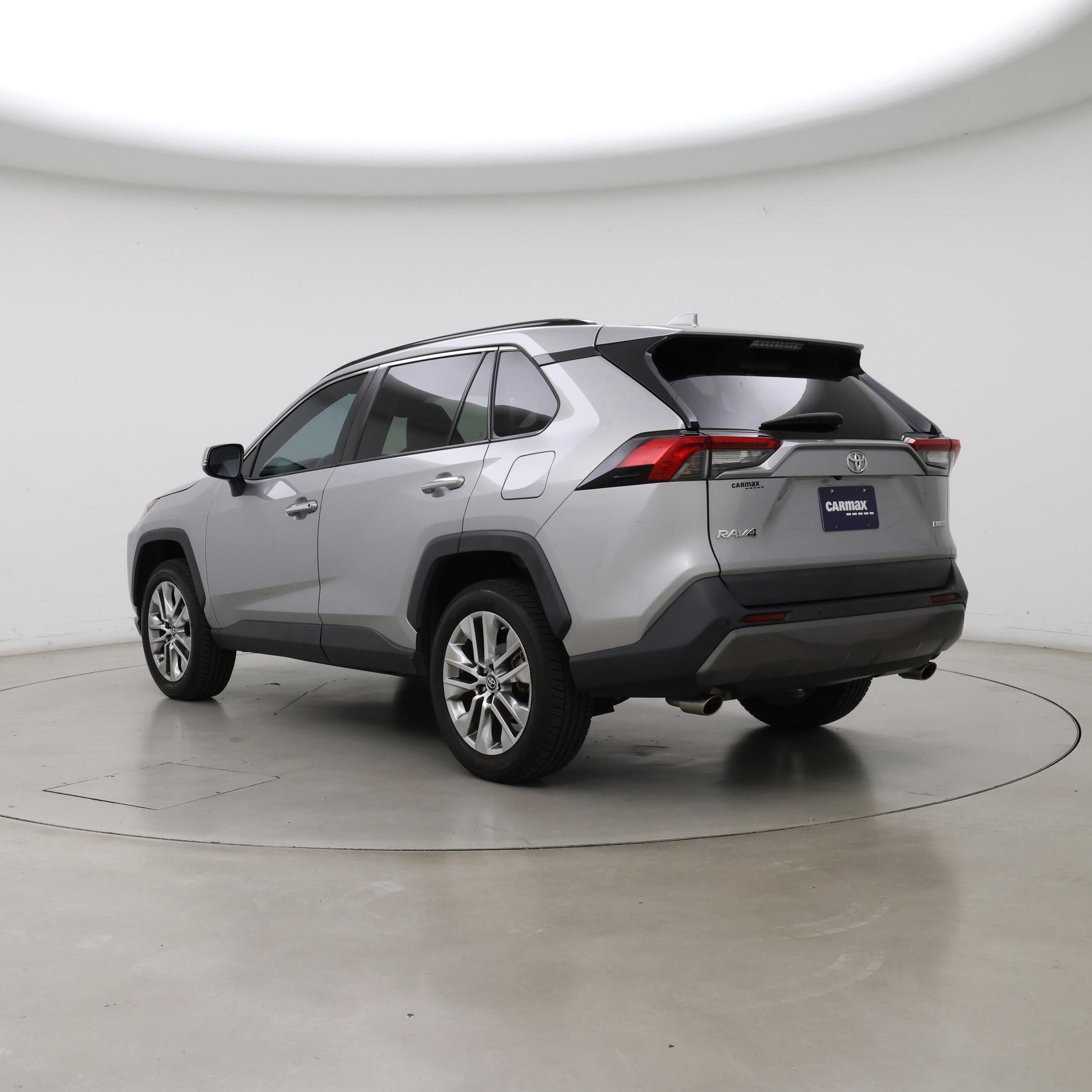 Thumbnail: 2019 Toyota RAV4 - 2