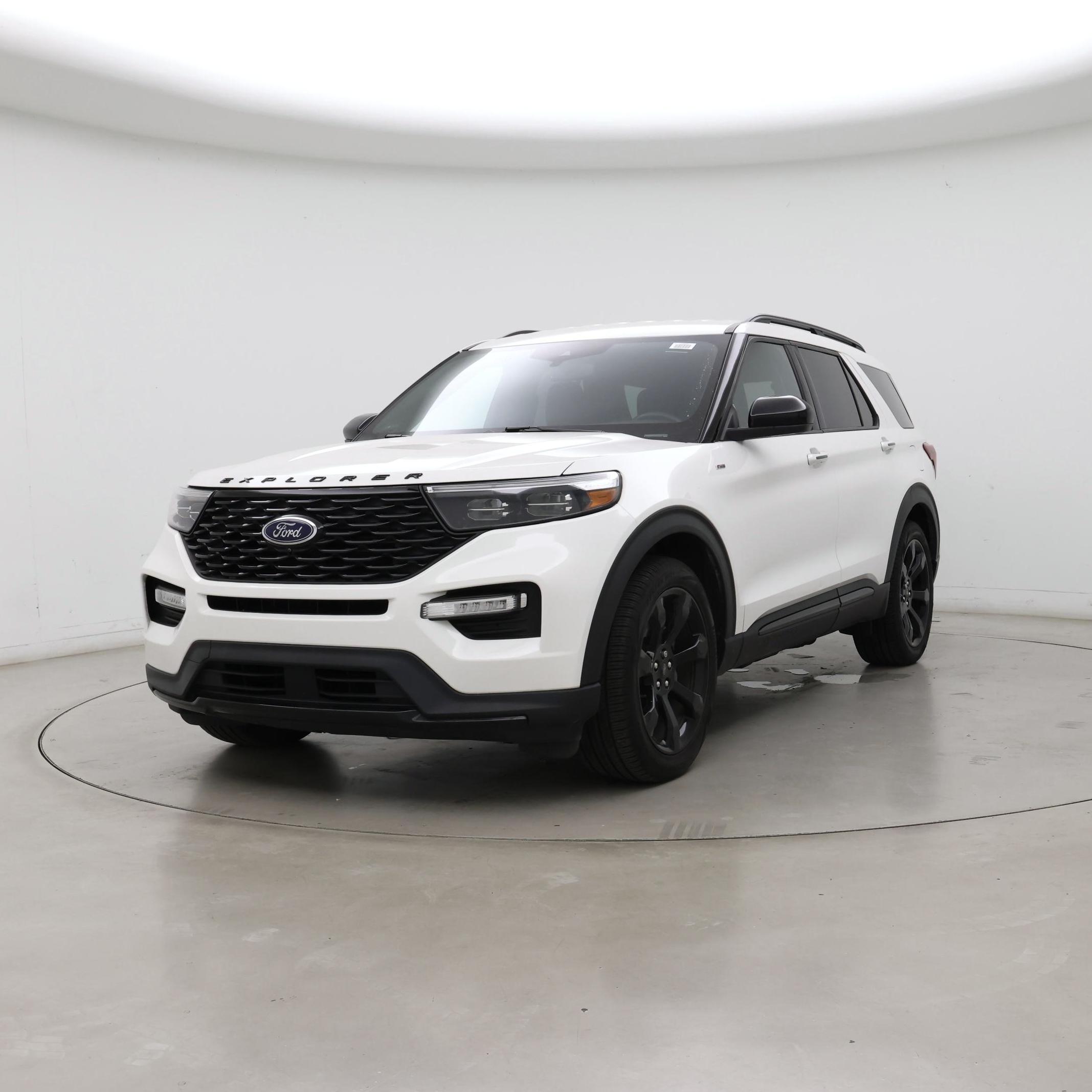 Thumbnail: 2022 Ford Explorer - 4