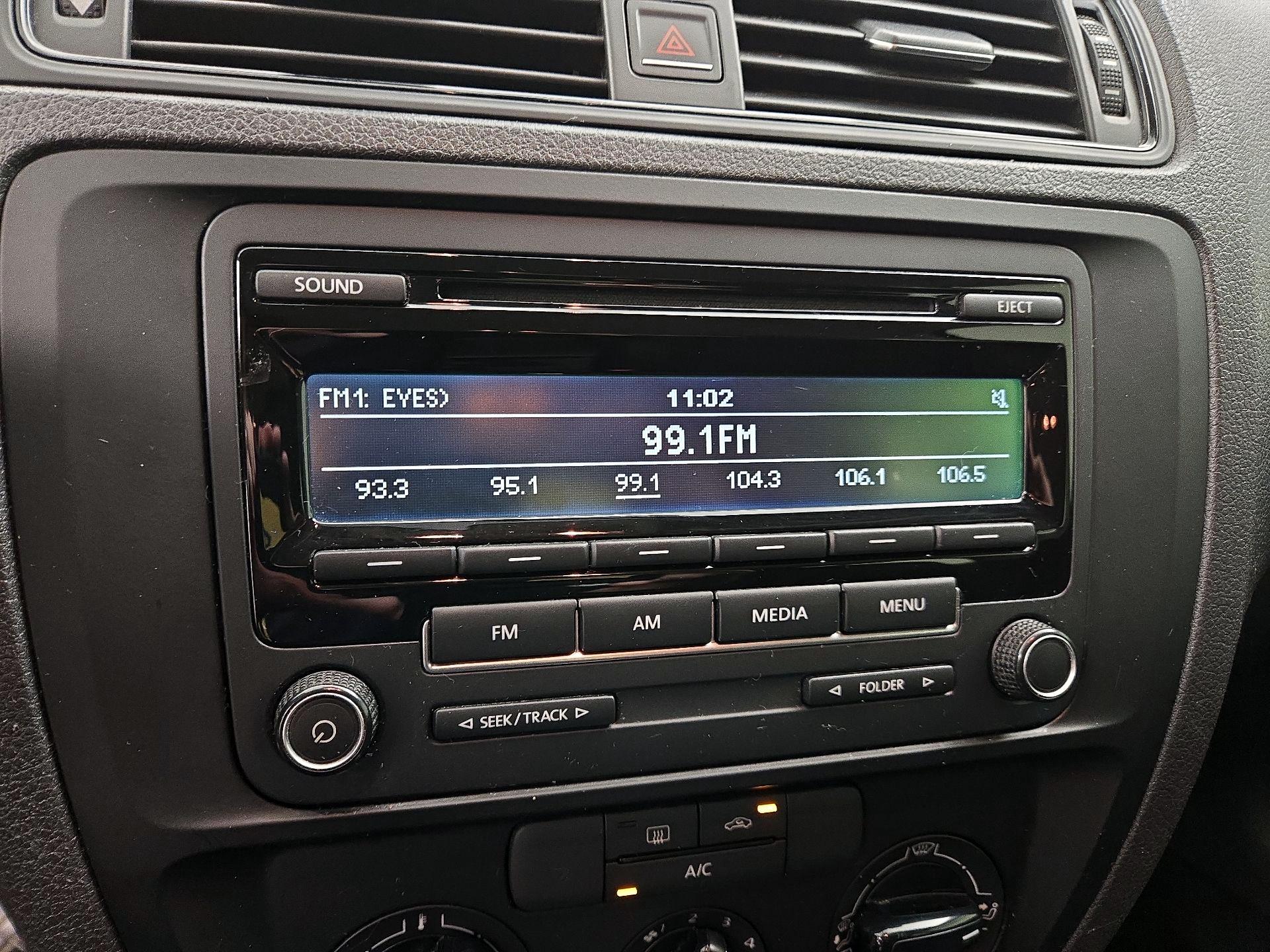 Thumbnail: 2015 Volkswagen Jetta - 14