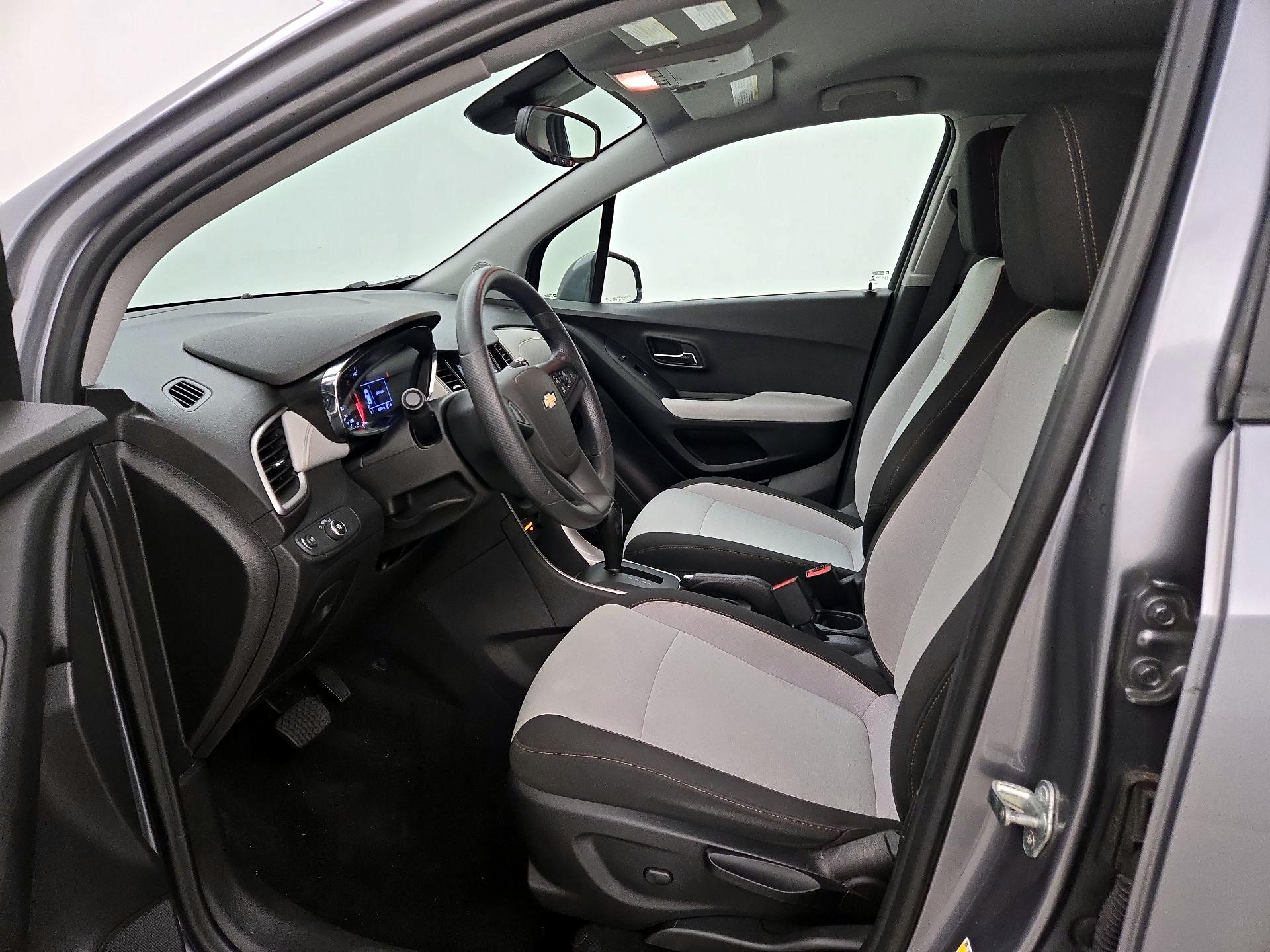 Thumbnail: 2020 Chevrolet Trax - 11