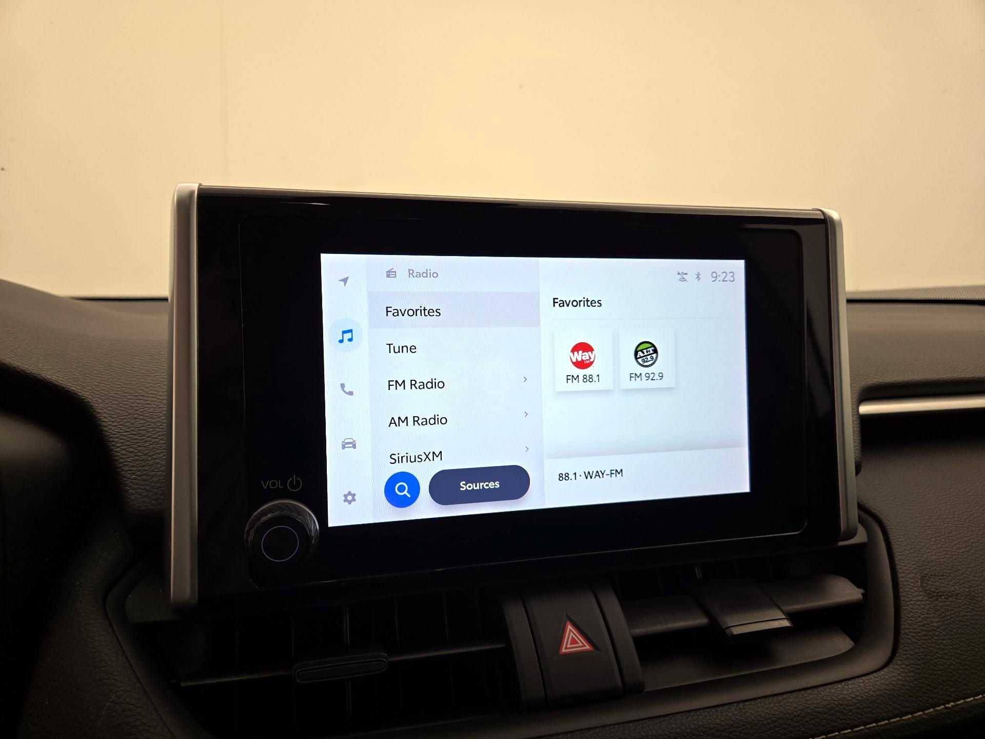 Thumbnail: 2023 Toyota RAV4 - 15