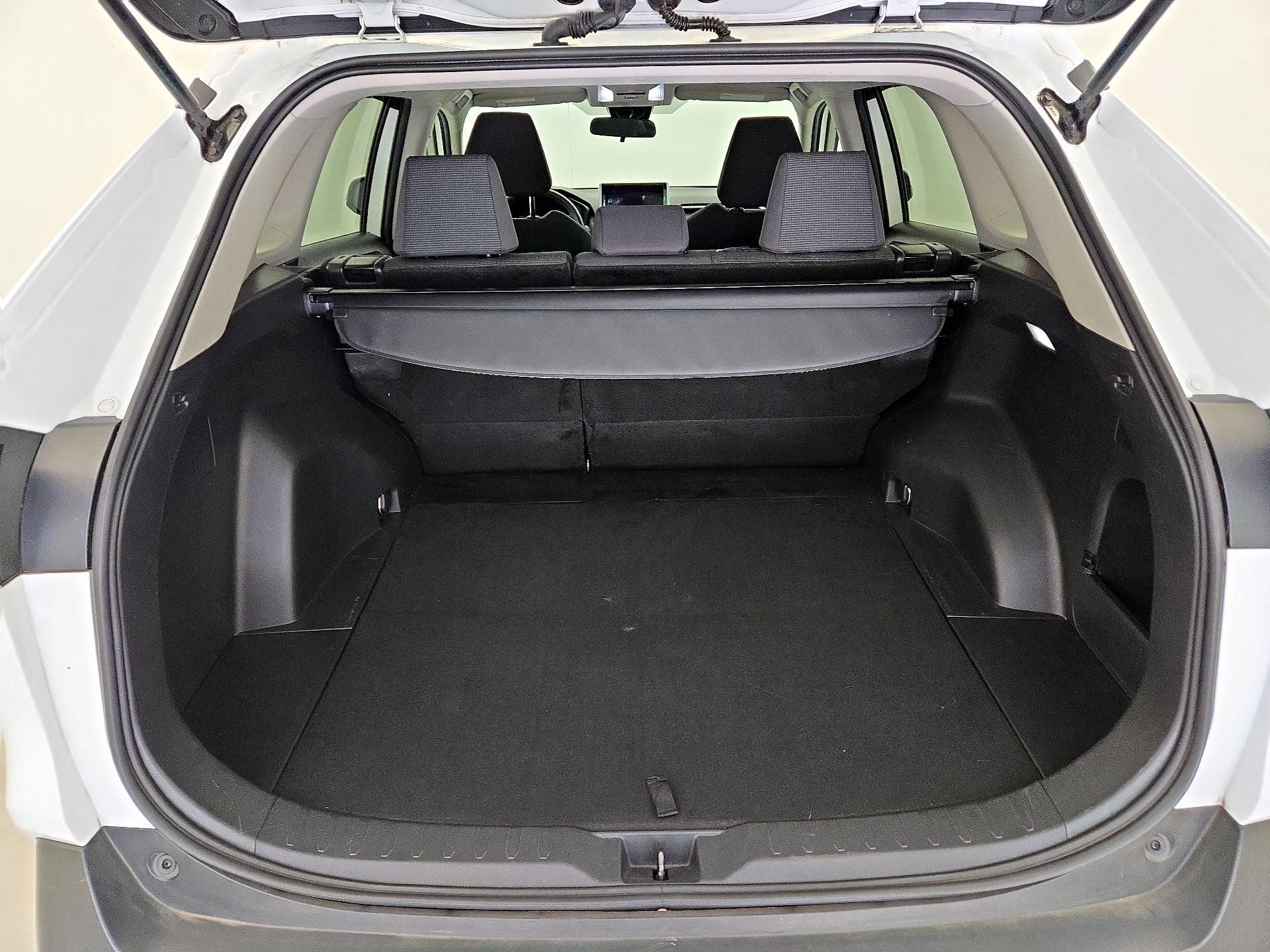 Thumbnail: 2023 Toyota RAV4 - 20