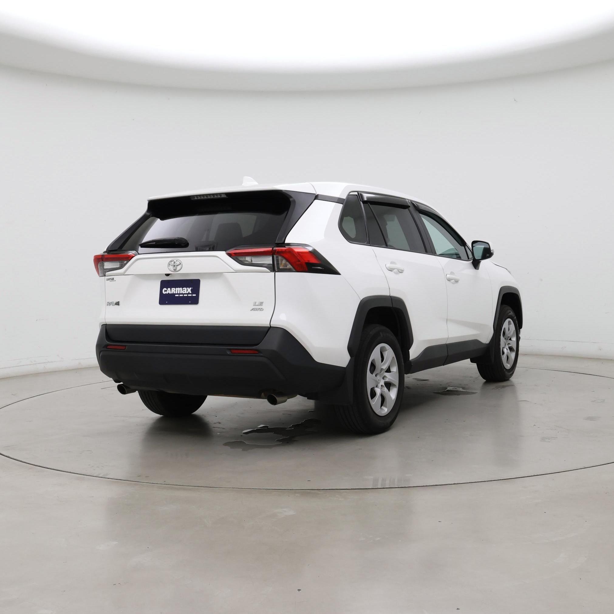 Thumbnail: 2023 Toyota RAV4 - 8