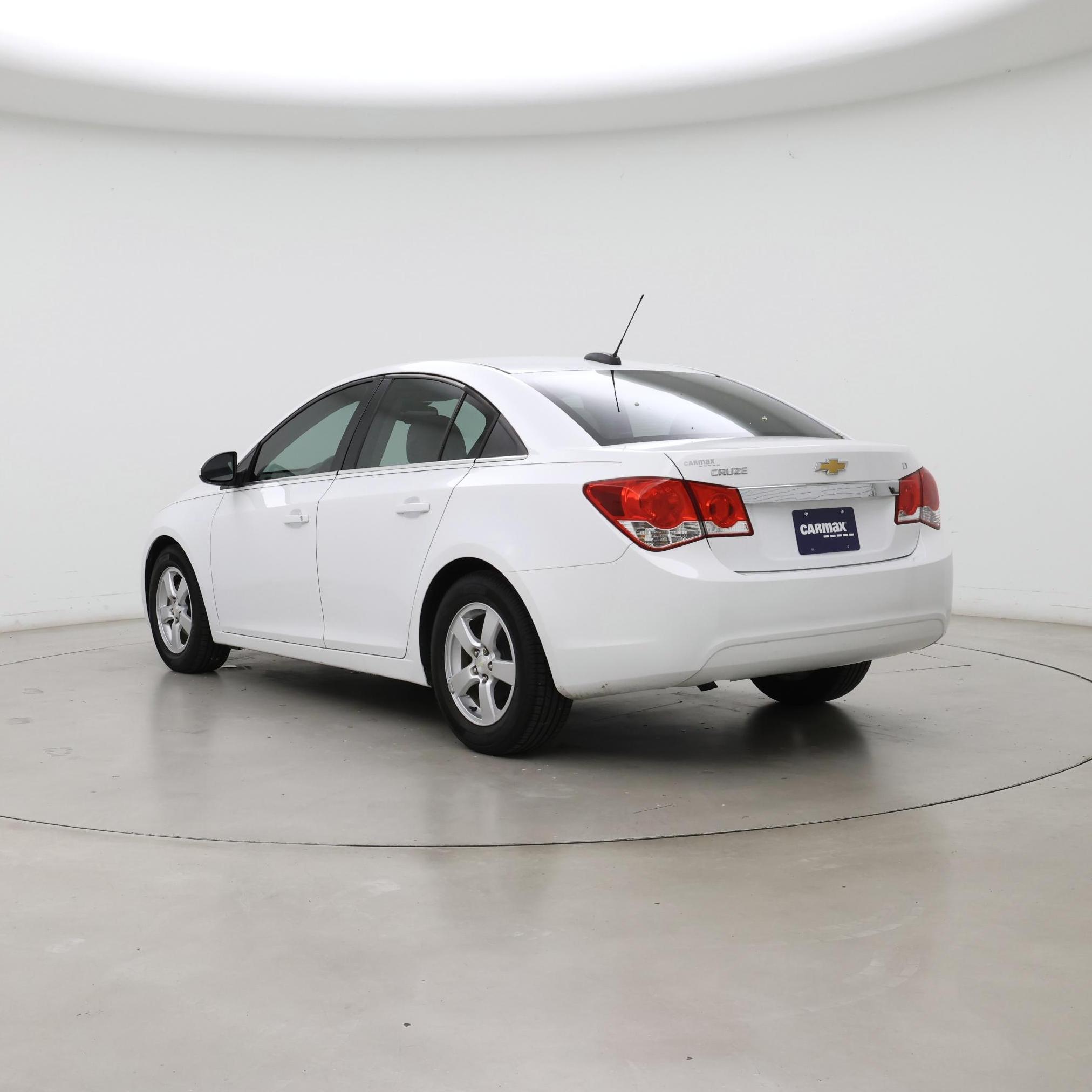 Thumbnail: 2015 Chevrolet Cruze - 2