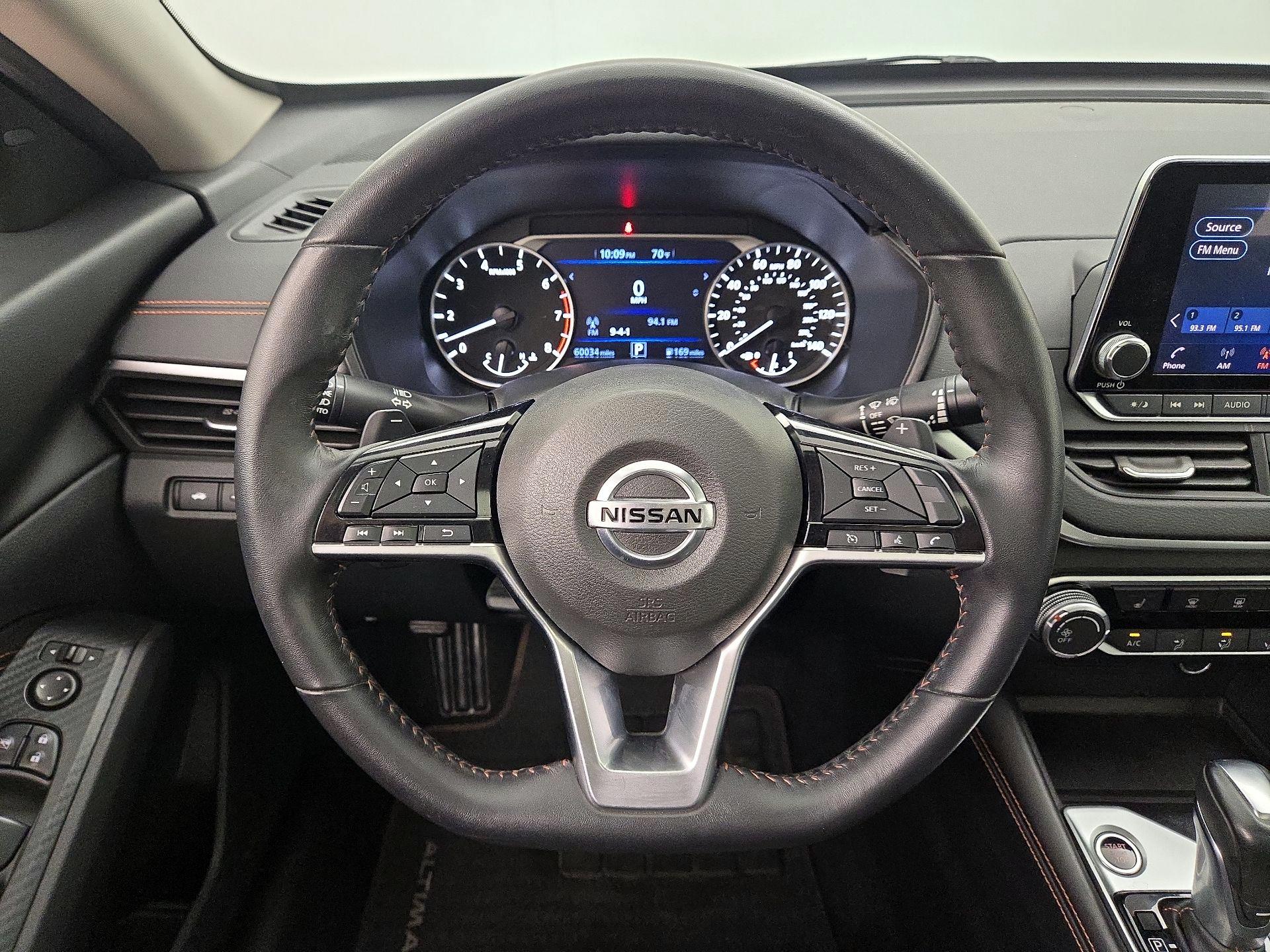 Thumbnail: 2020 Nissan Altima - 10