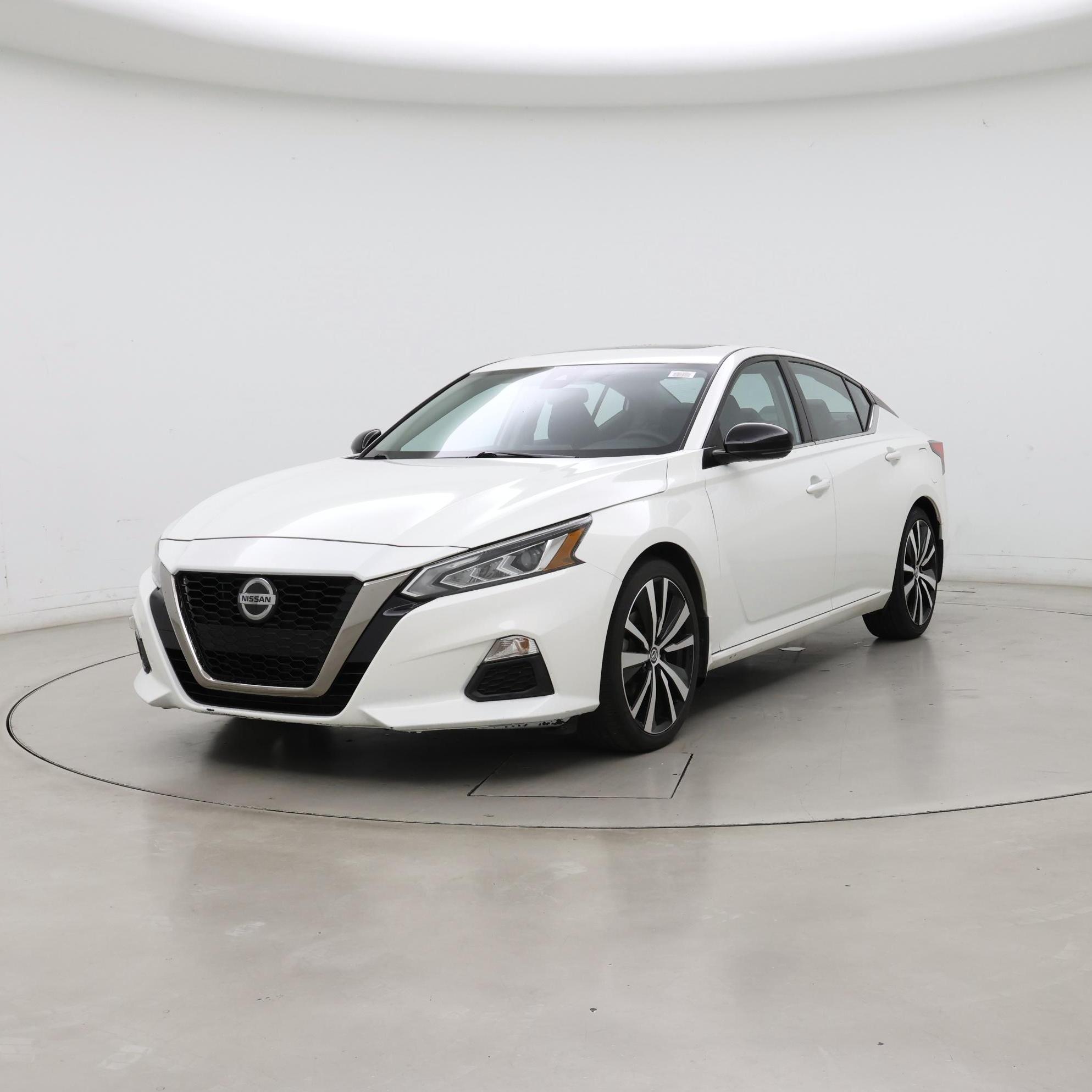 Thumbnail: 2020 Nissan Altima - 4